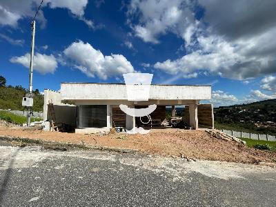 Casa à venda em Barbacena com 4 quartos sendo 3 suítes na Colô...