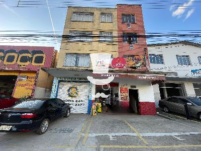 Edifício à venda em Barbacena com 3 apartamentos e 2 lojas no ...