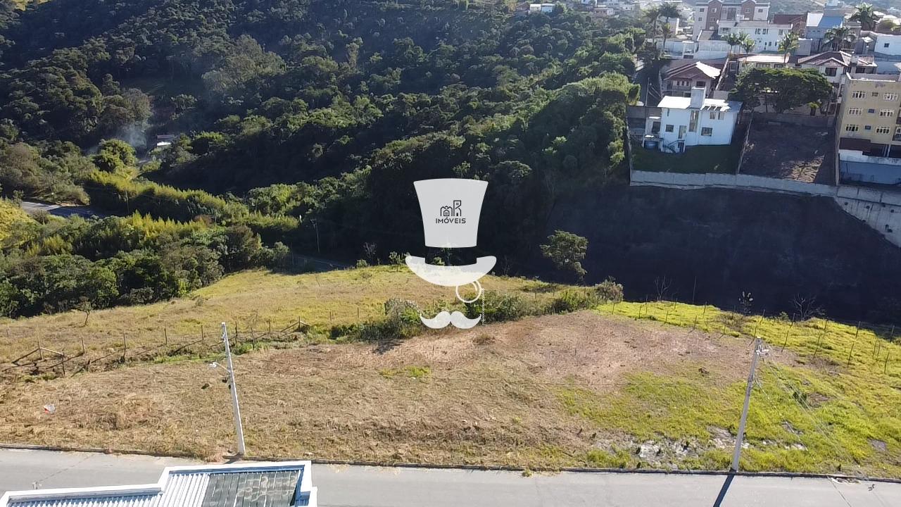 Lote à venda em Barbacena com metragem total de 360m  no bairr...