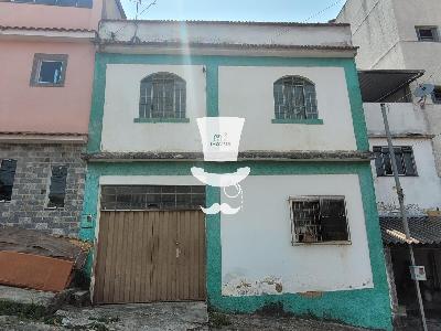 Casa à venda em Barbacena com 2 dormitórios no bairro São Seba...