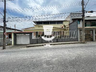 Casa à venda em Barbacena com 4 dormitórios no bairro Andaraí