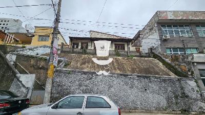 Casa à venda em Barbacena com 4 dormitórios sendo 1 suíte no  ...