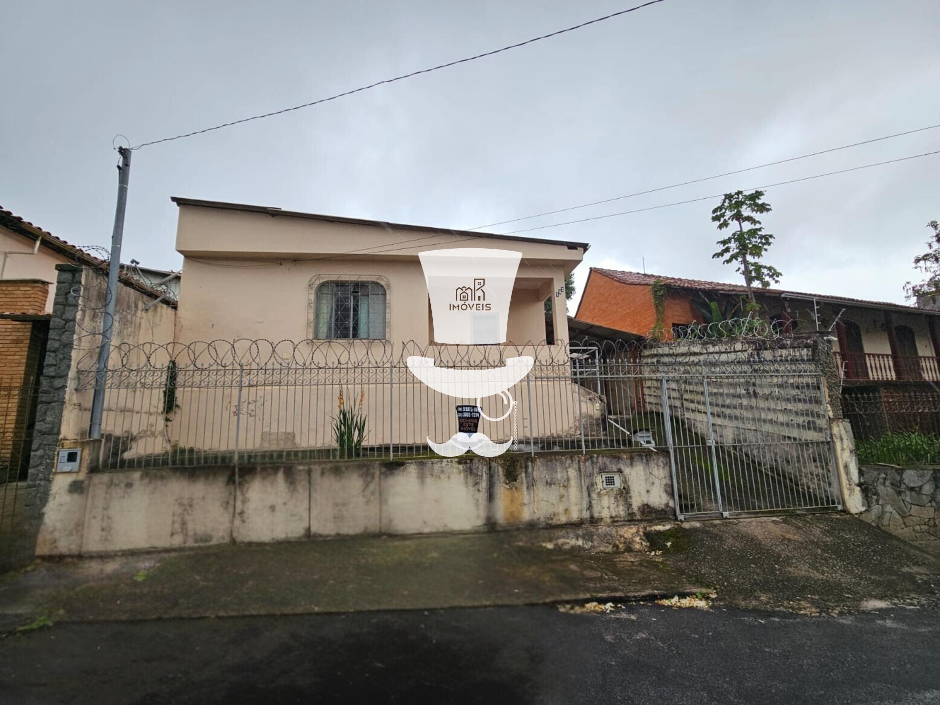 Casa à venda em Barbacena com 4 dormitórios sendo 1 suíte no S...