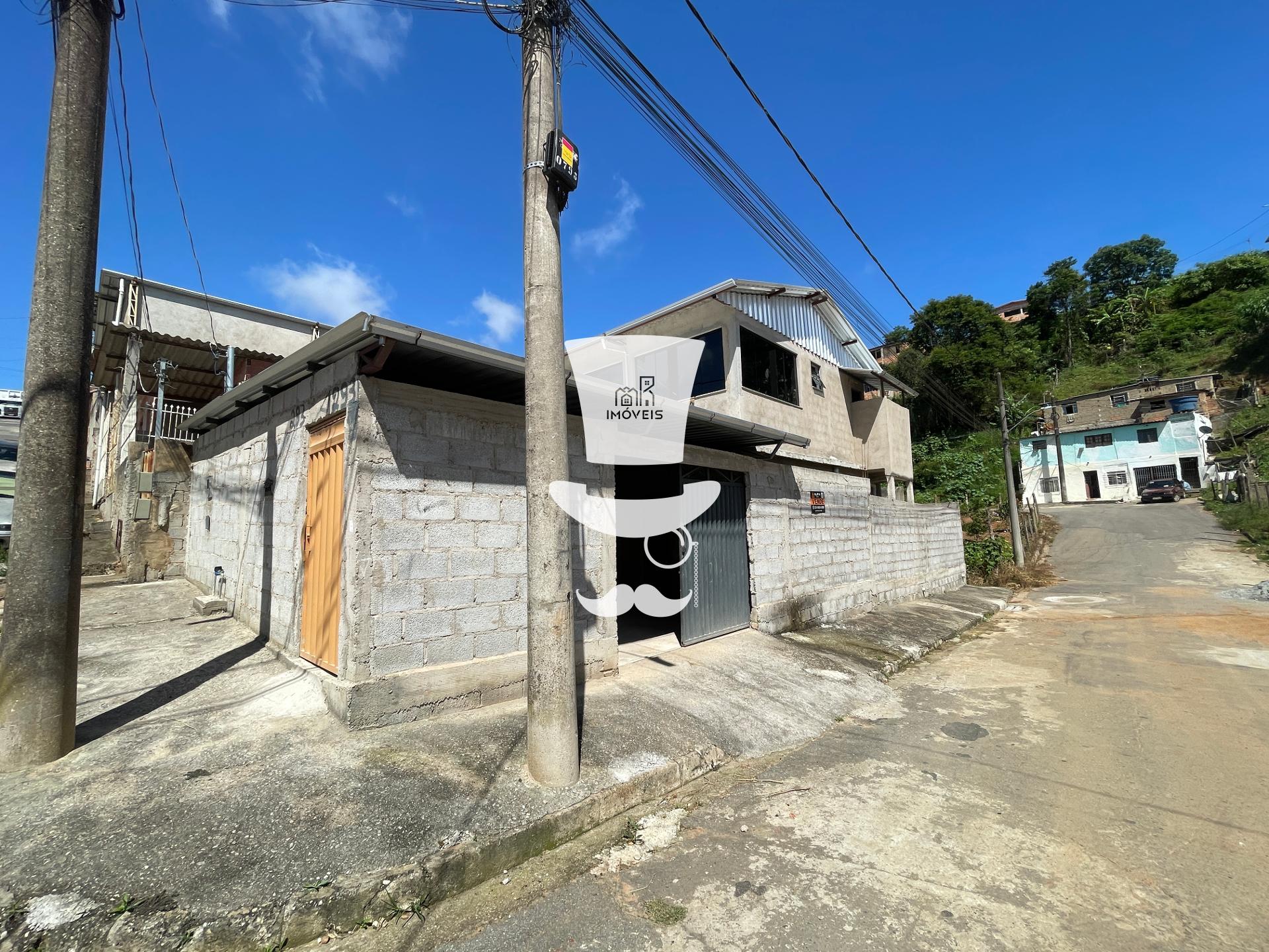 Casa à venda em Barbacena com 3 dormitórios no bairro Nova Cidade