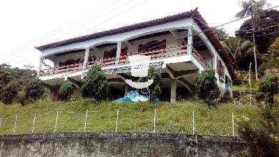 Chácara à venda em Volta Redonda com 4 dormitórios sendo 1 suí...