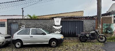 Casa à venda em Barbacena com 2 dormitórios no bairro Diniz 2