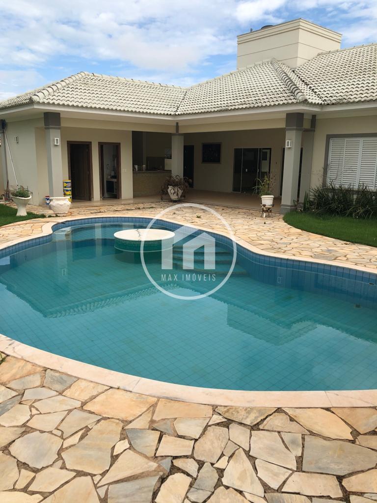 Casa a venda no Centro Norte de Sorriso MT com 4 quartos e 250,34m 
