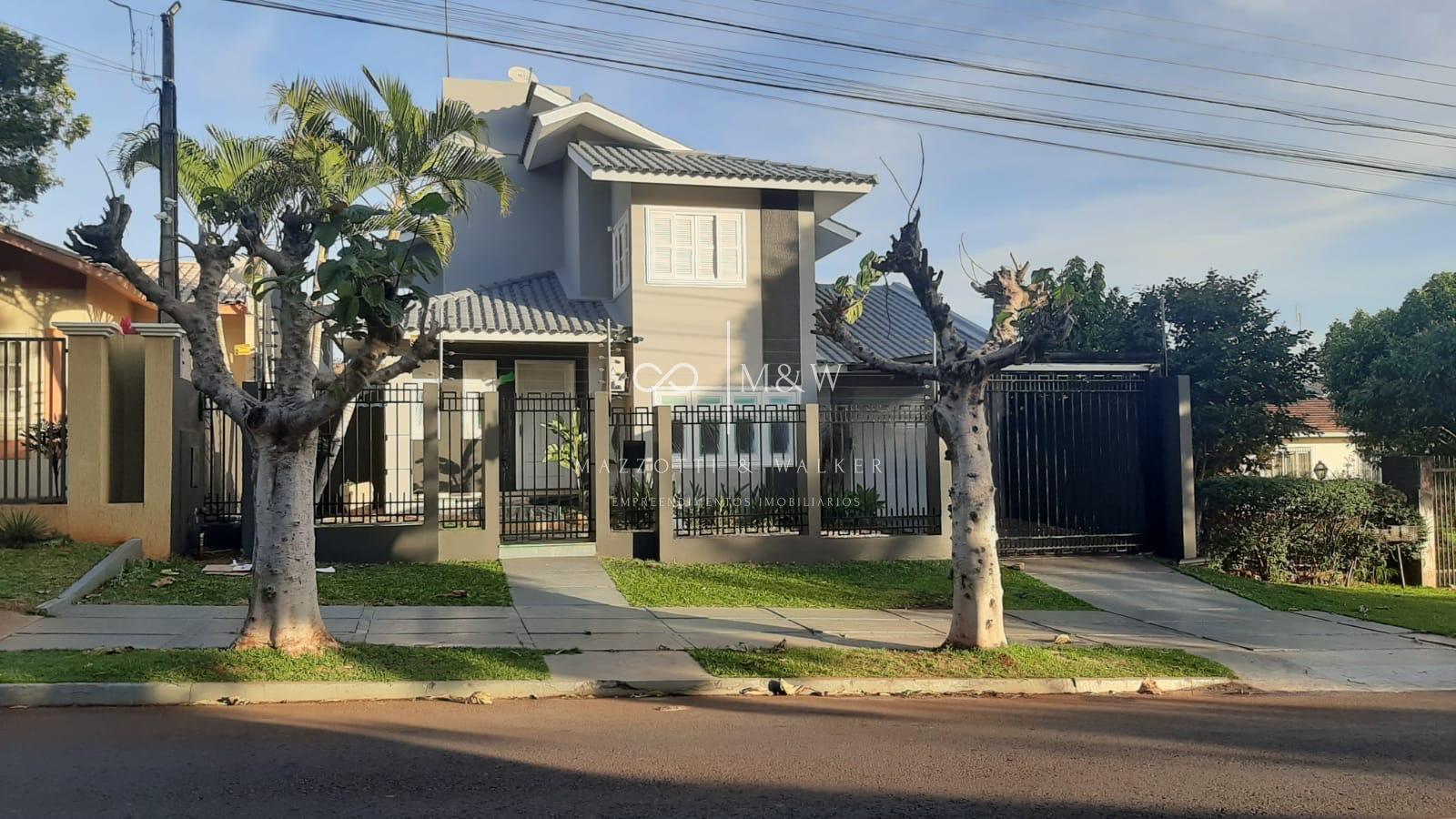 SOBRADO COM PISCINA , CIDADE ALTA, MEDIANEIRA - PR