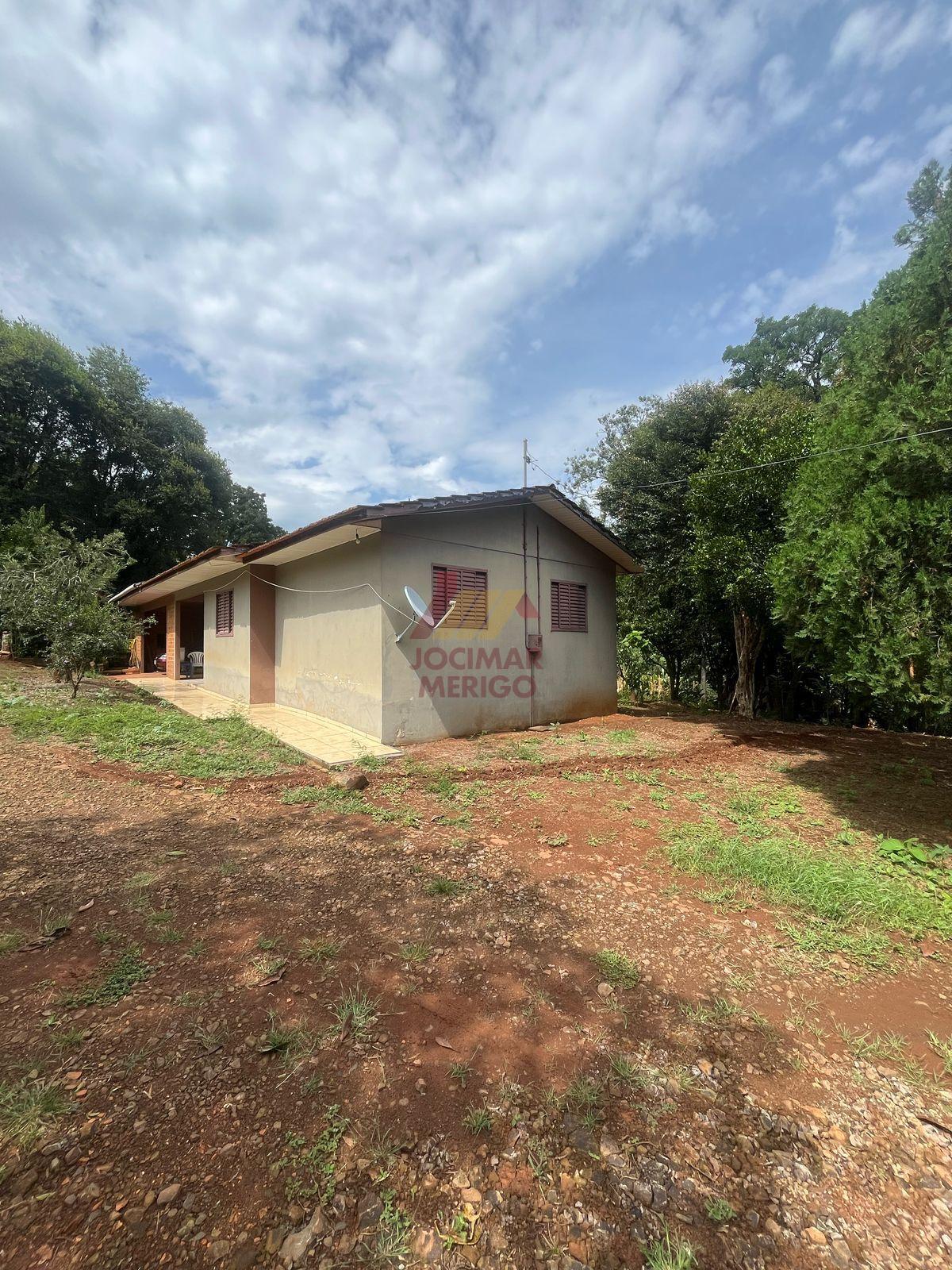 Casa com 3 dormitrios  venda, LINHA SAO ROQUE, SAO LOURENCO DO OESTE - SC