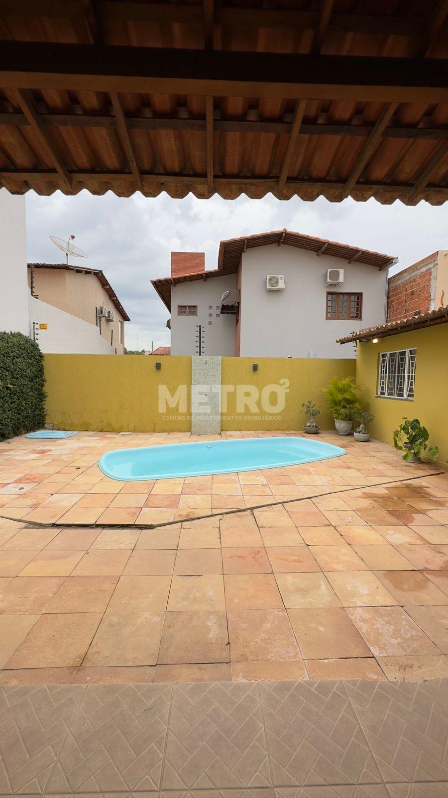 Casa para alugar com 4 quartos, 300m² - Foto 19