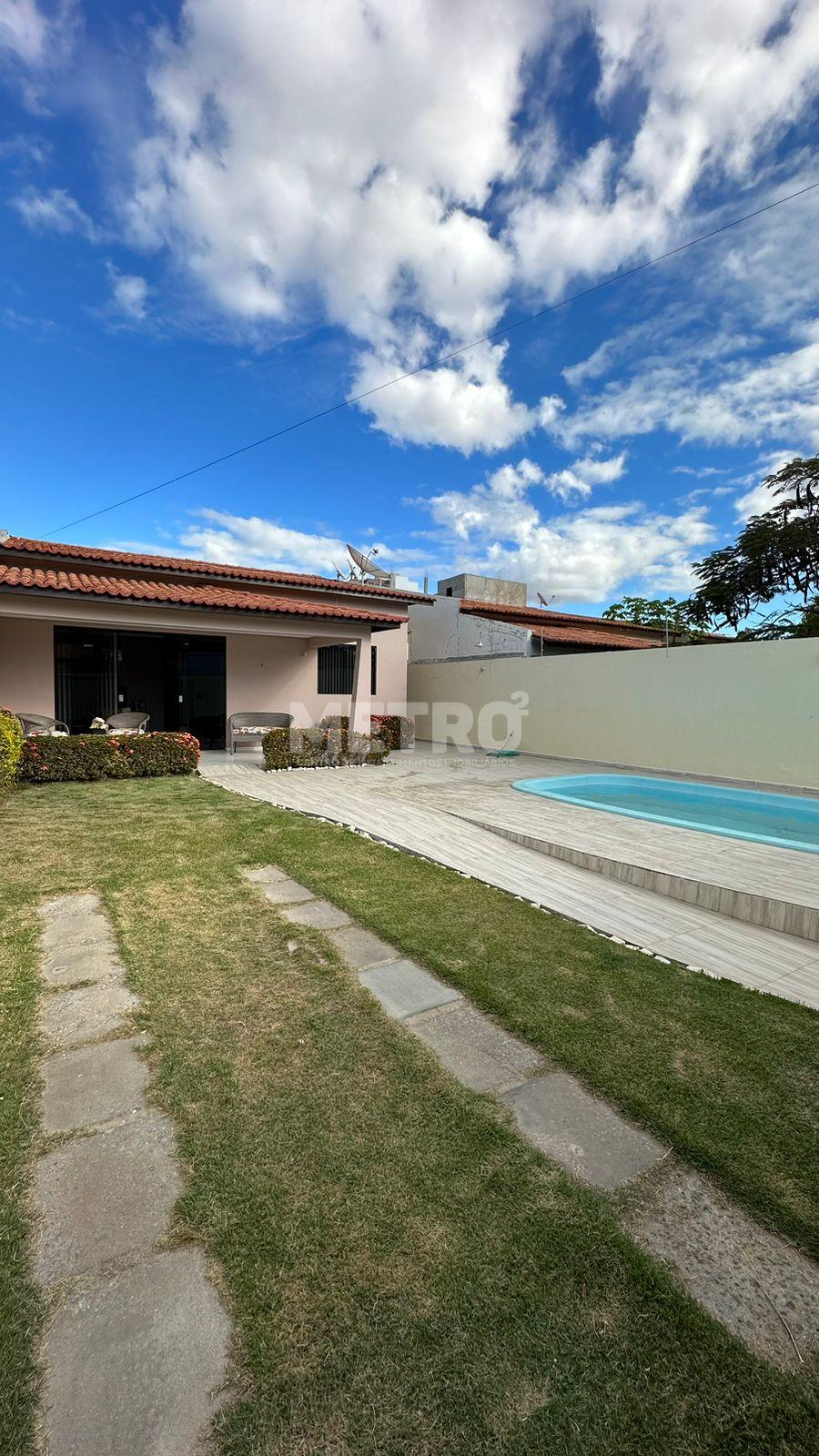 Venda, Casa, Bairro São José, 3 4, sendo um suíte, piscina, ga...