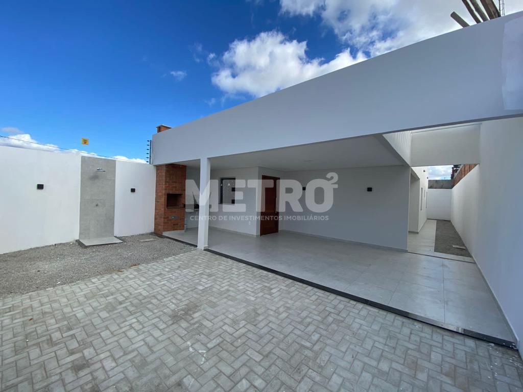 Venda, Casa, Bairro Vale Dourado, 3 Quartos sendo uma suíte co...