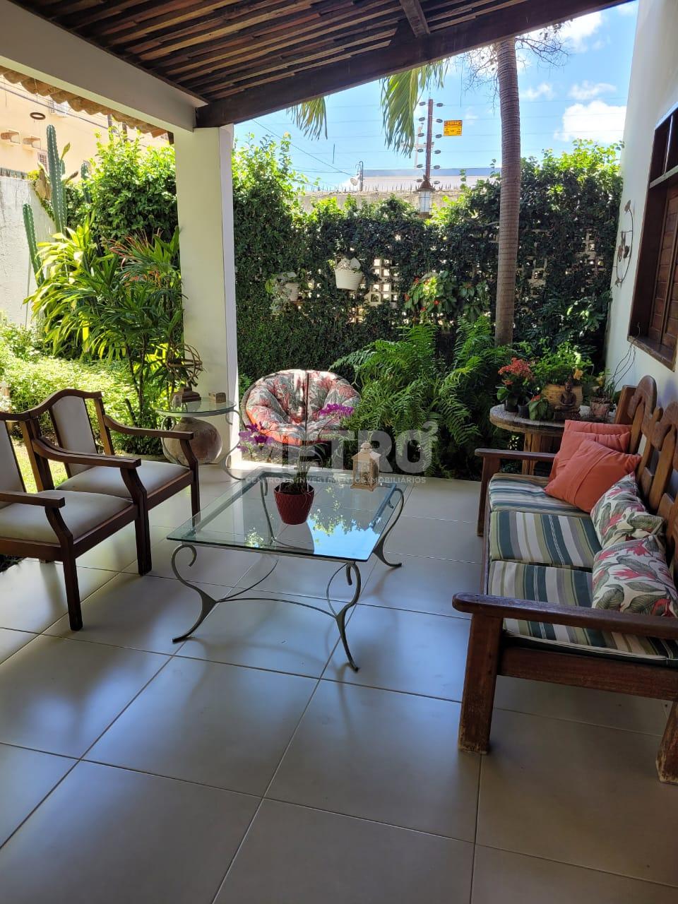 Venda, Casa, Bairro Parque Bandeirantes, São 4 quartos sendo 3...