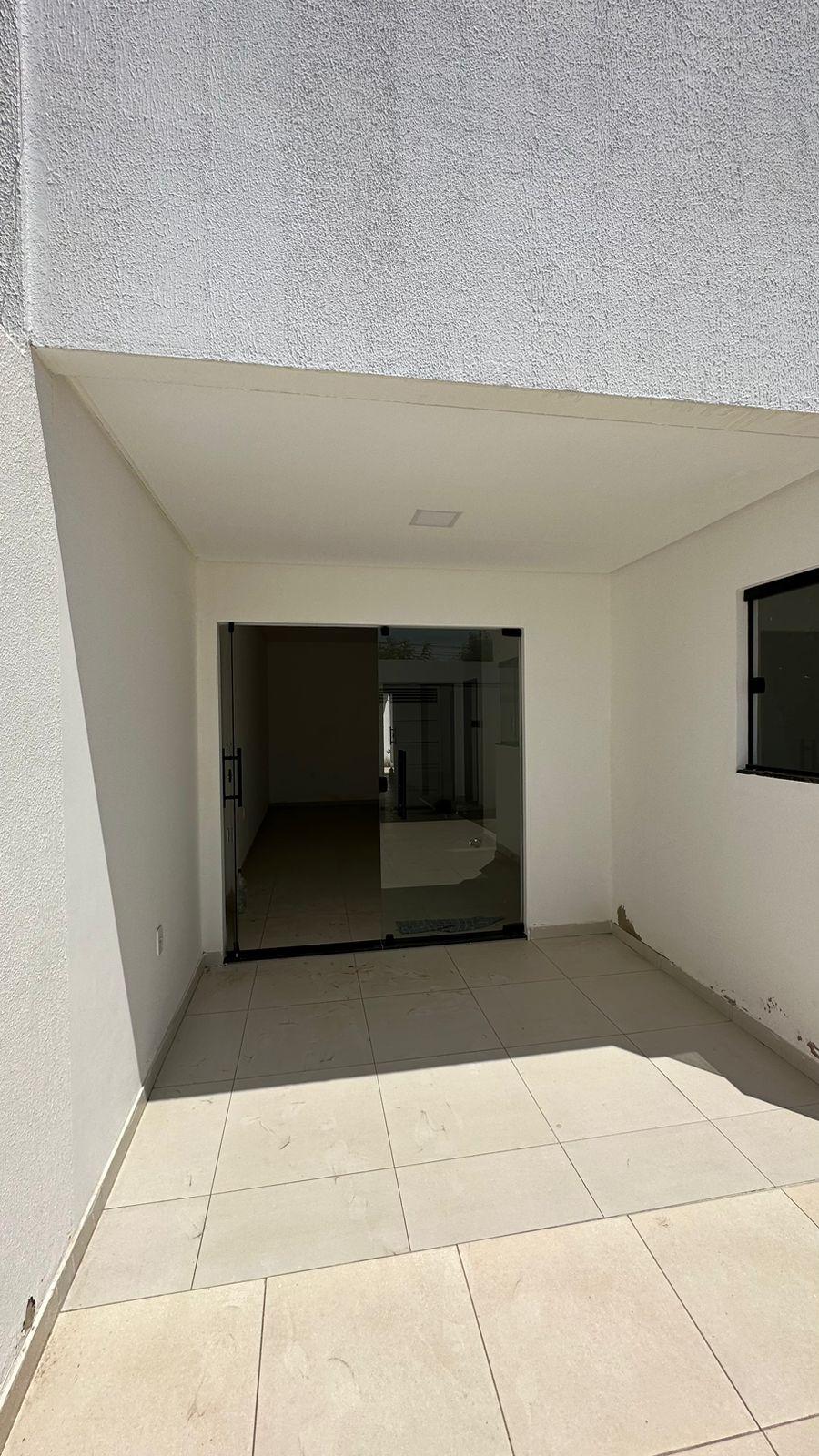 Casa Bairro Vila Eulália, Terreno  5x20, rua asfaltada