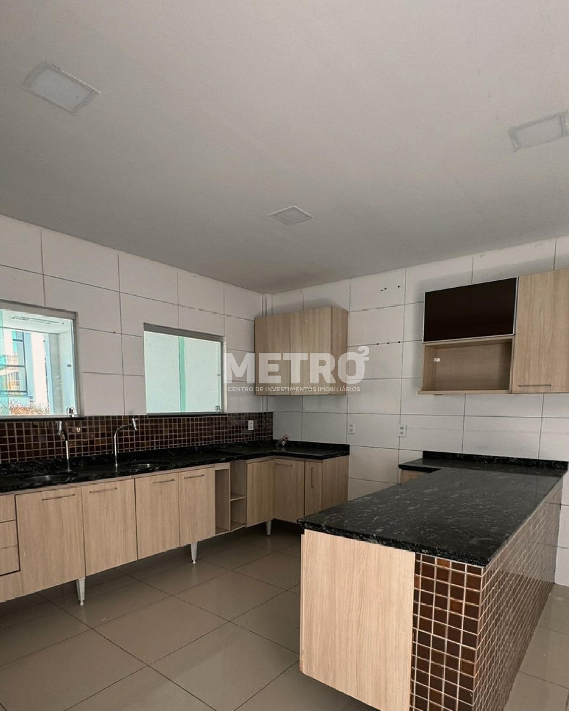 Casa de Condomínio à venda com 4 quartos, 300m² - Foto 7