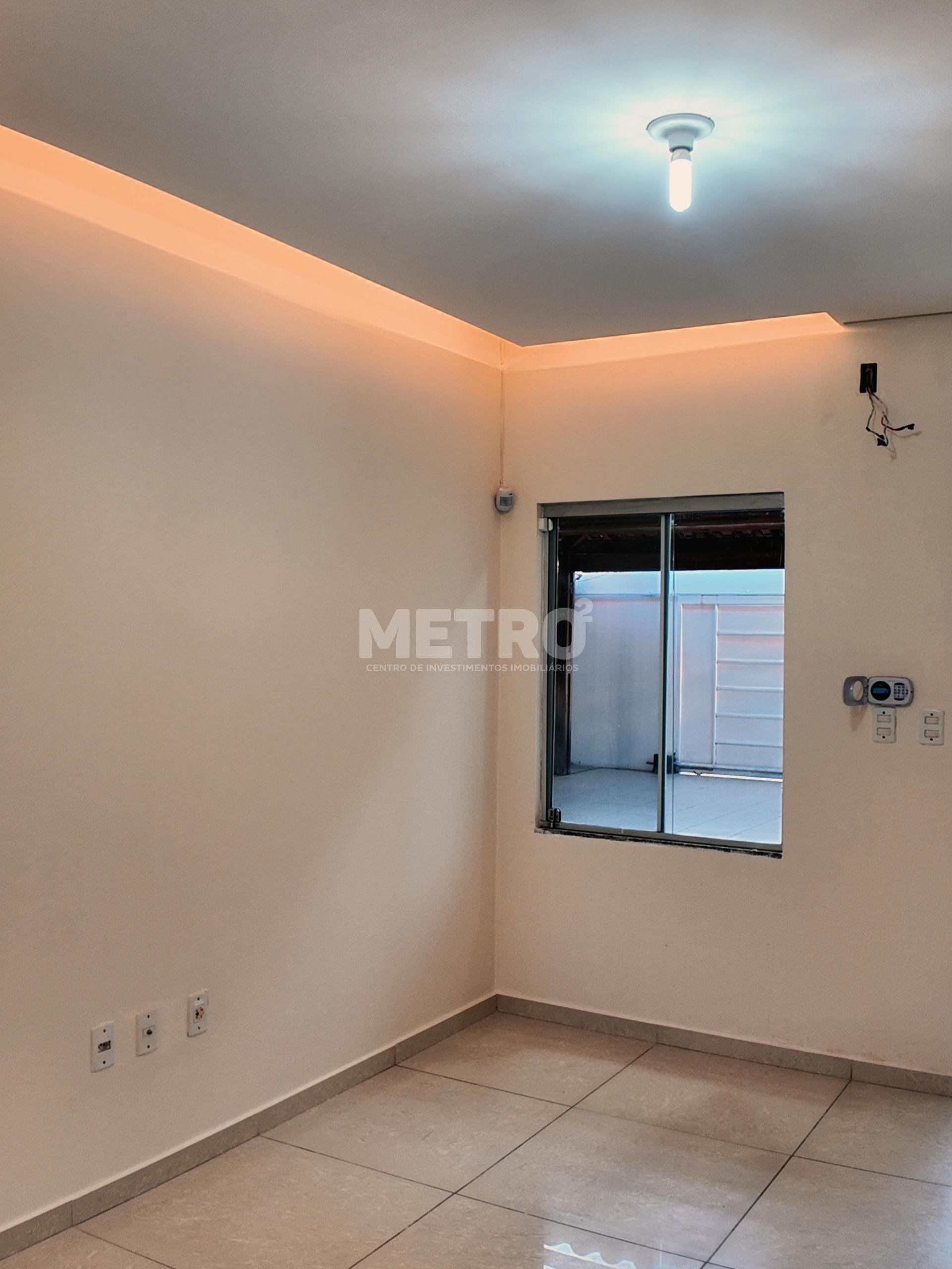 Casa à venda com 2 quartos, 96m² - Foto 3