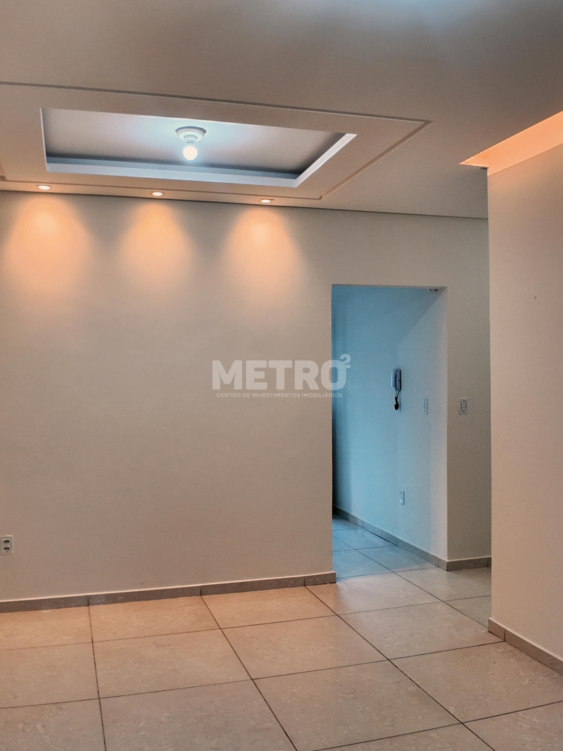 Casa à venda com 2 quartos, 96m² - Foto 9