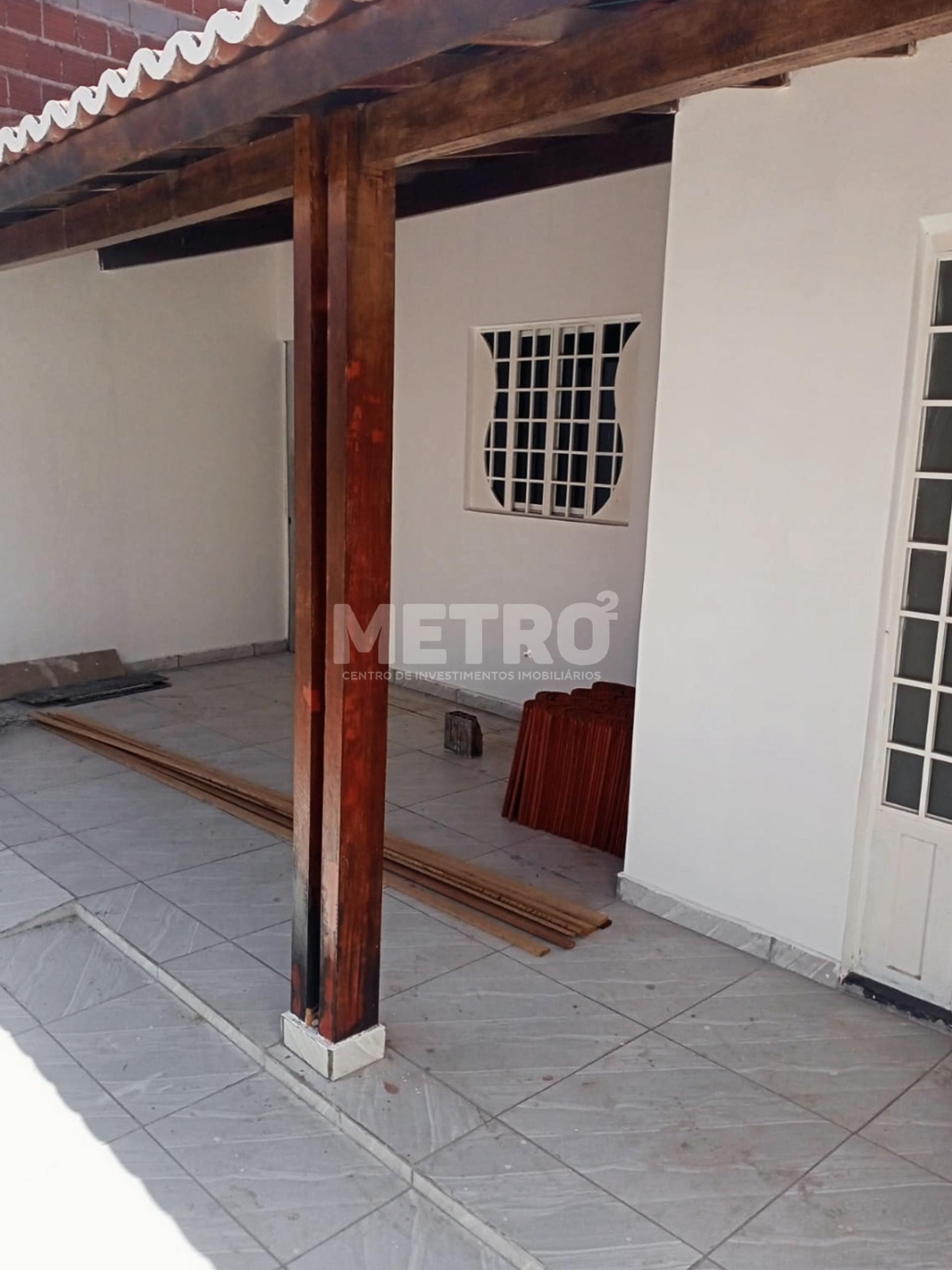 Casa para alugar com 2 quartos, 80m² - Foto 1