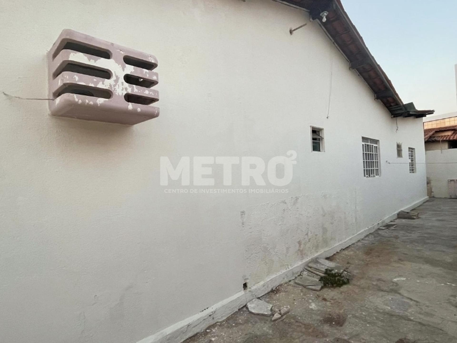 Casa para alugar com 2 quartos, 100m² - Foto 4