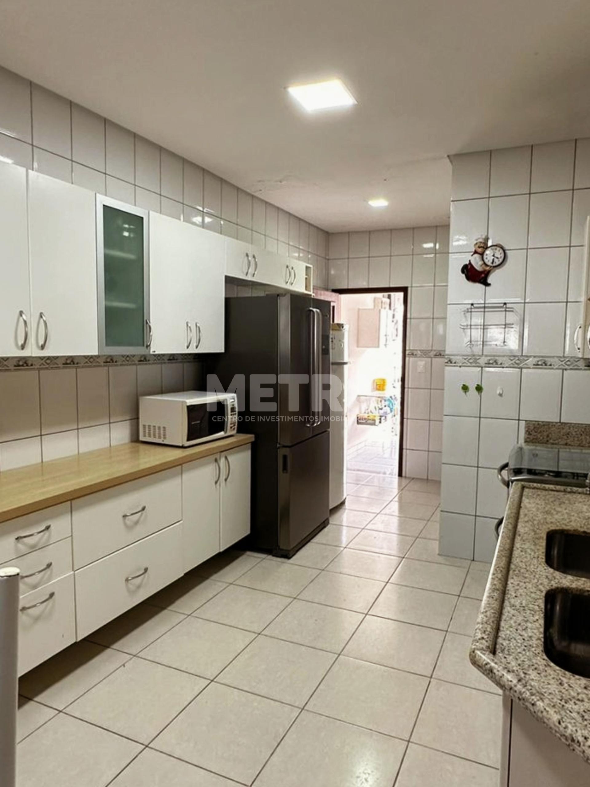 Loja-Salão para alugar com 4 quartos, 400m² - Foto 11