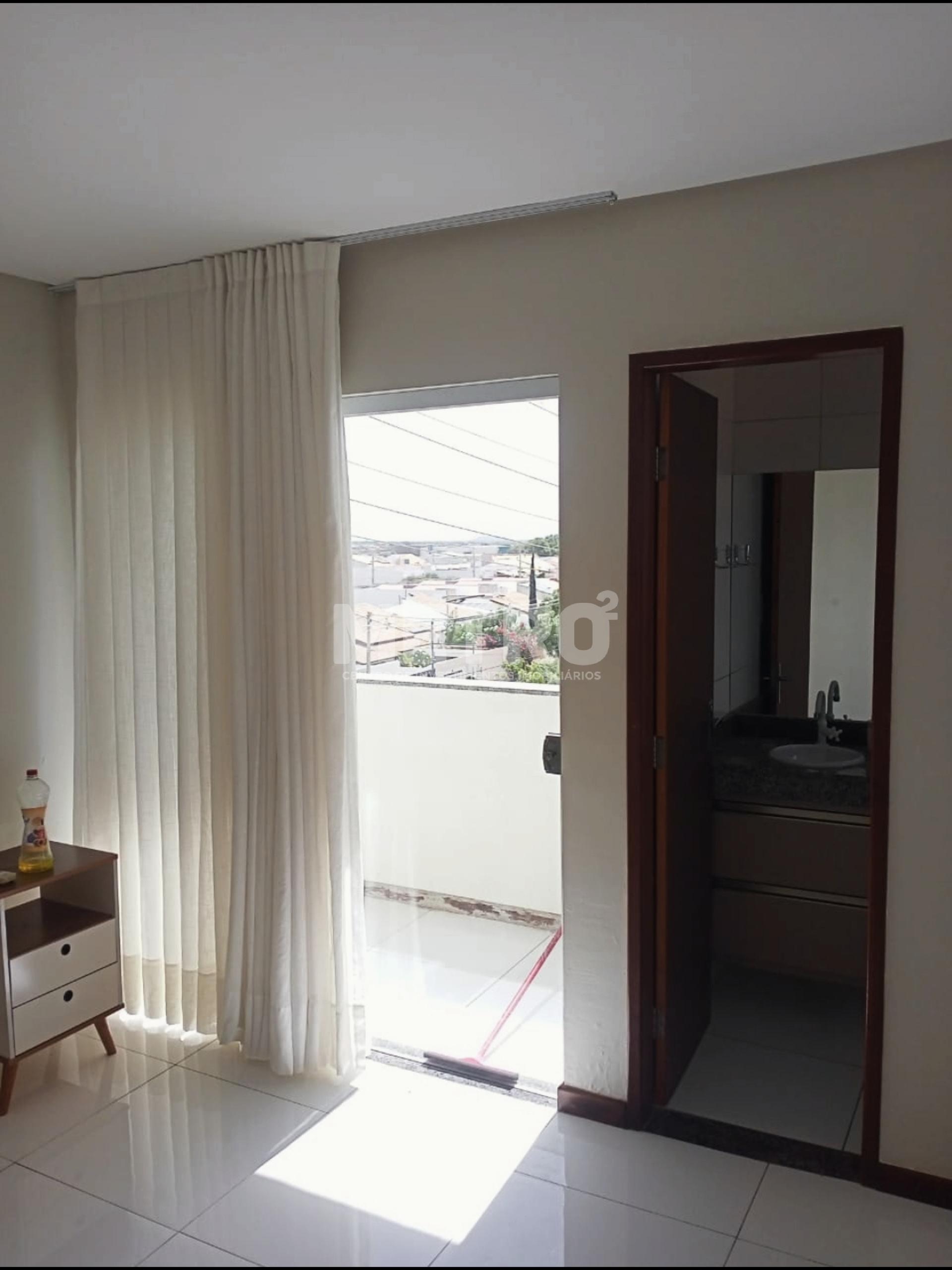 Apartamento para alugar com 2 quartos, 125m² - Foto 3