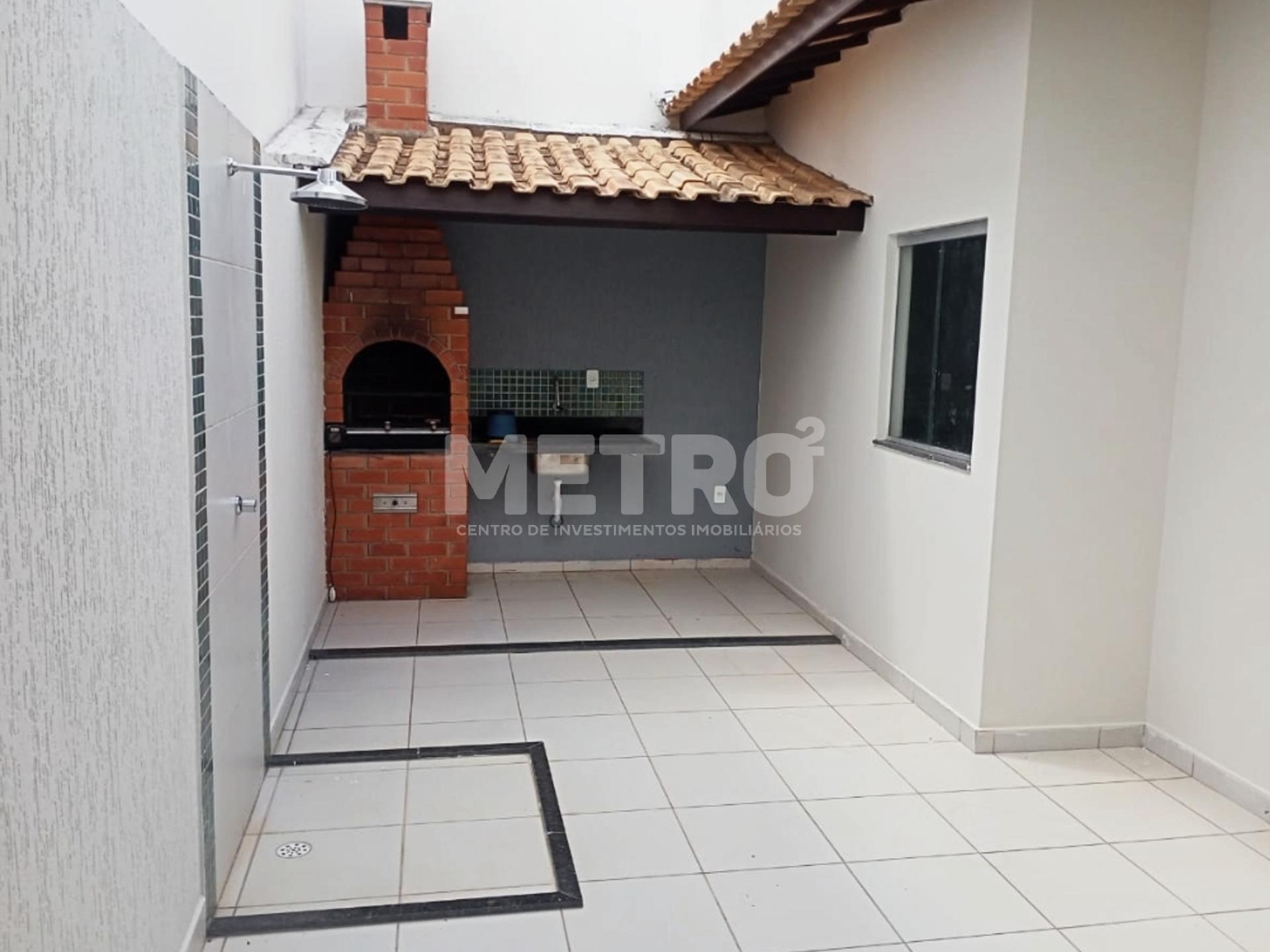 Casa de Condomínio para alugar, 130m² - Foto 1