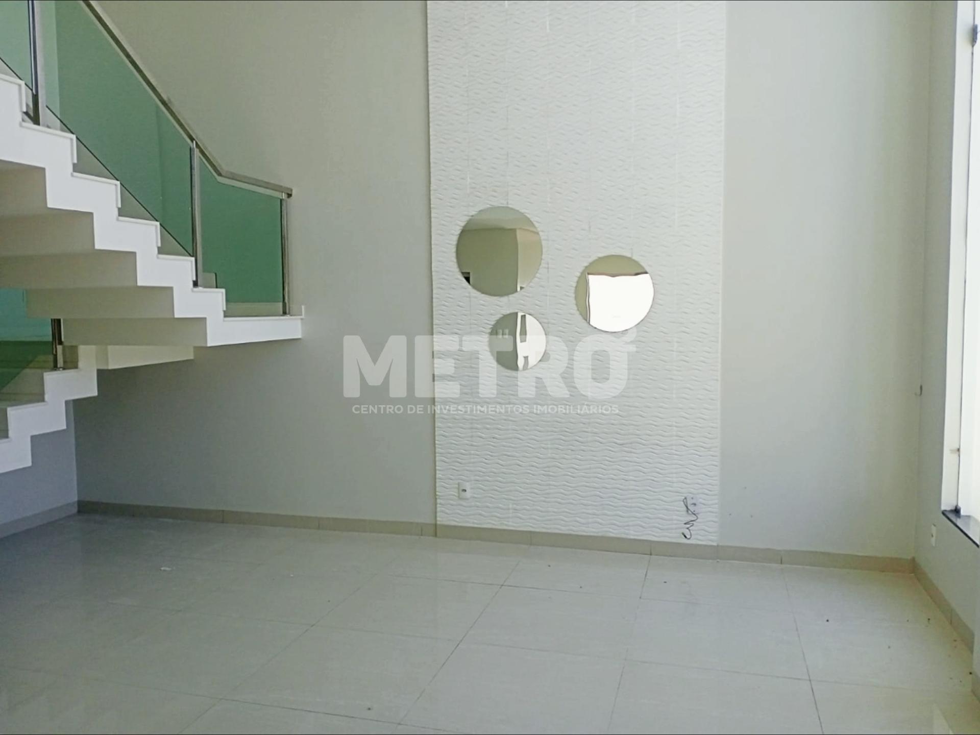 Casa de Condomínio para alugar com 3 quartos, 135m² - Foto 1