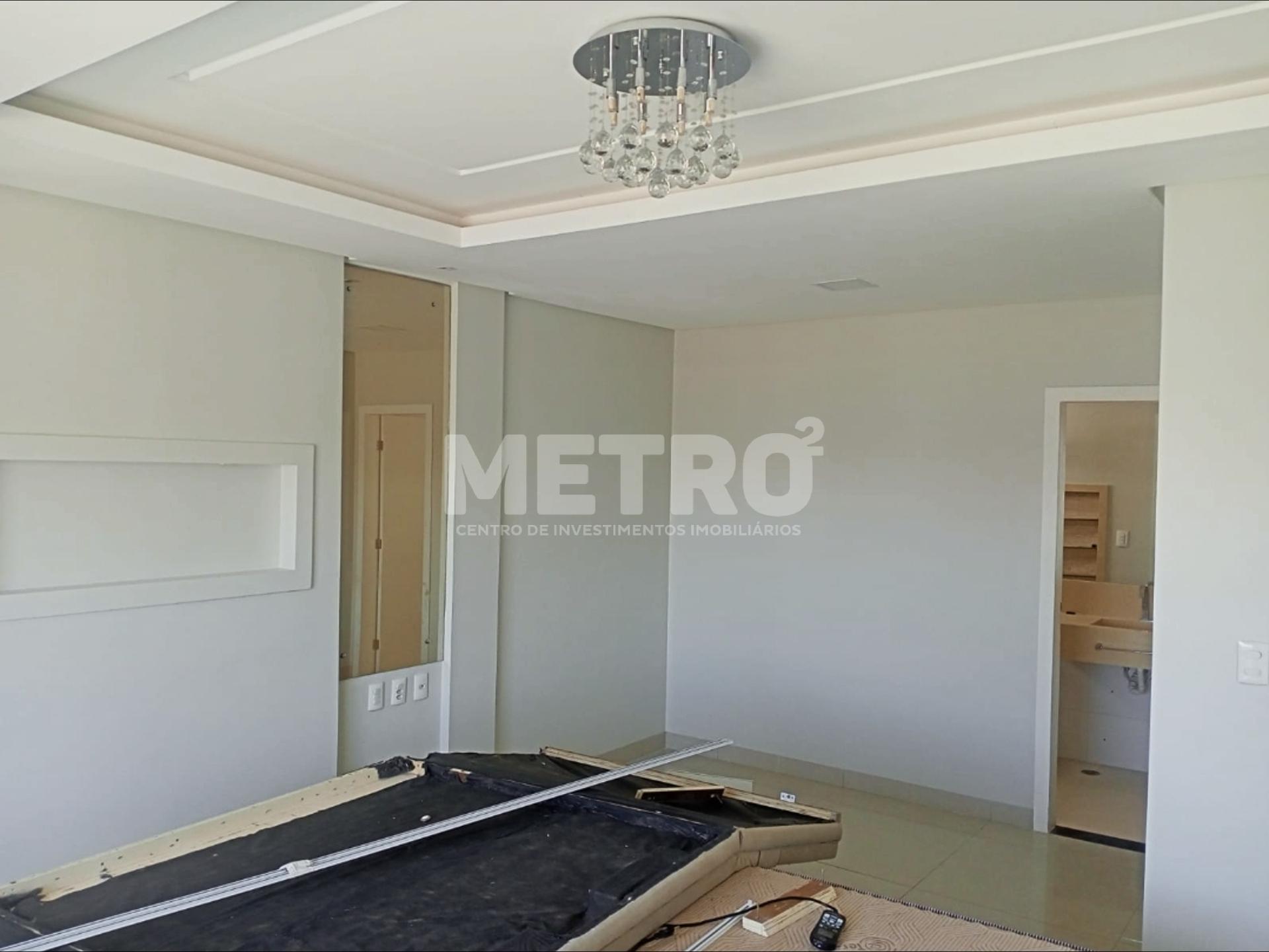 Casa de Condomínio para alugar com 3 quartos, 135m² - Foto 2