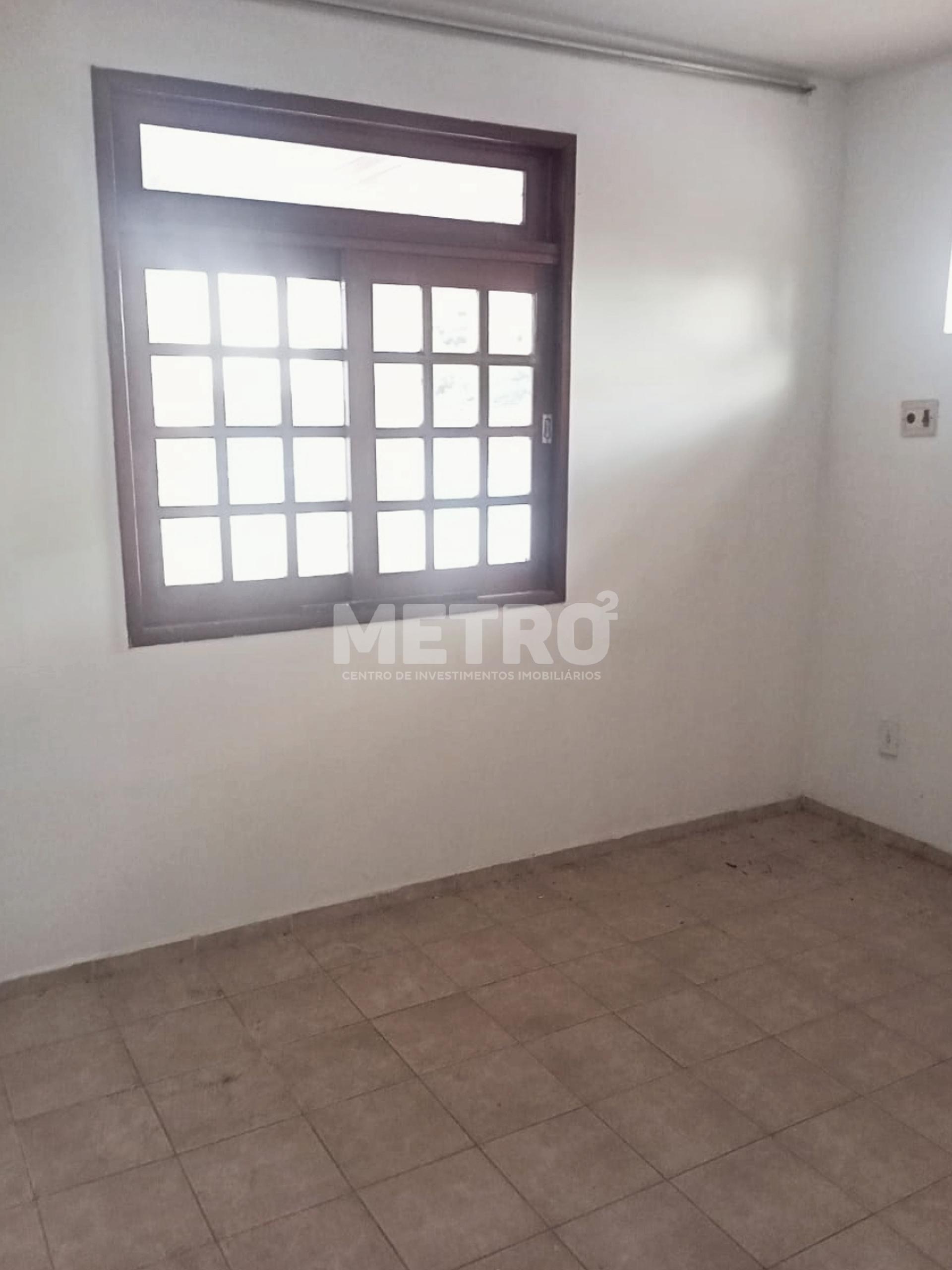 Loja-Salão para alugar com 3 quartos, 248m² - Foto 4