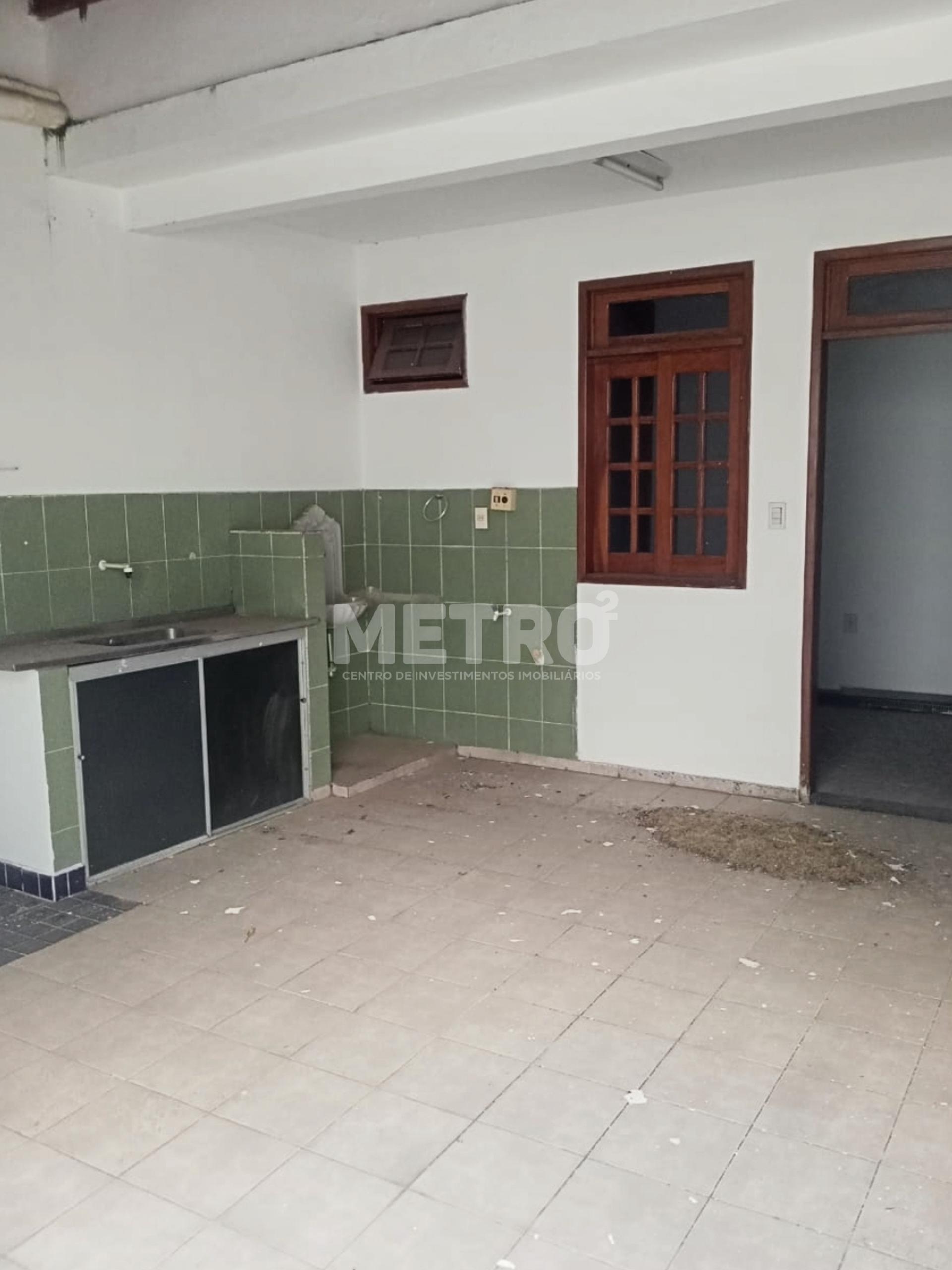 Loja-Salão para alugar com 3 quartos, 248m² - Foto 8