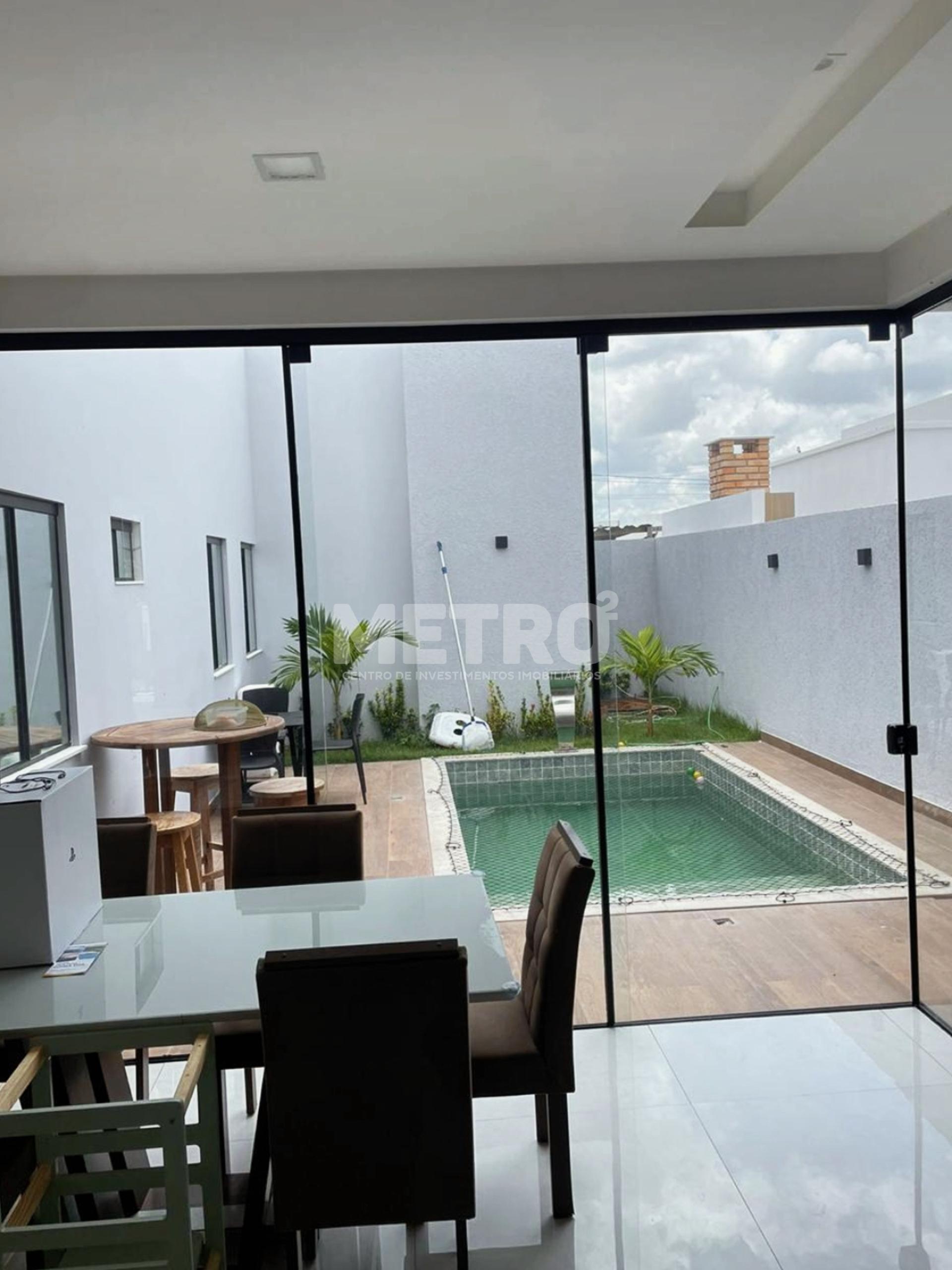 Casa de Condomínio para alugar com 3 quartos, 130m² - Foto 1