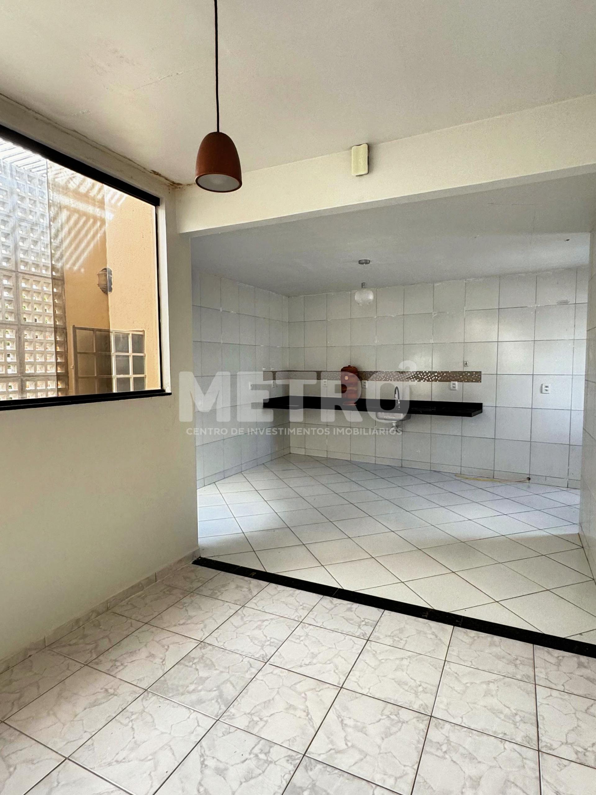 Loja-Salão para alugar com 4 quartos, 145m² - Foto 1