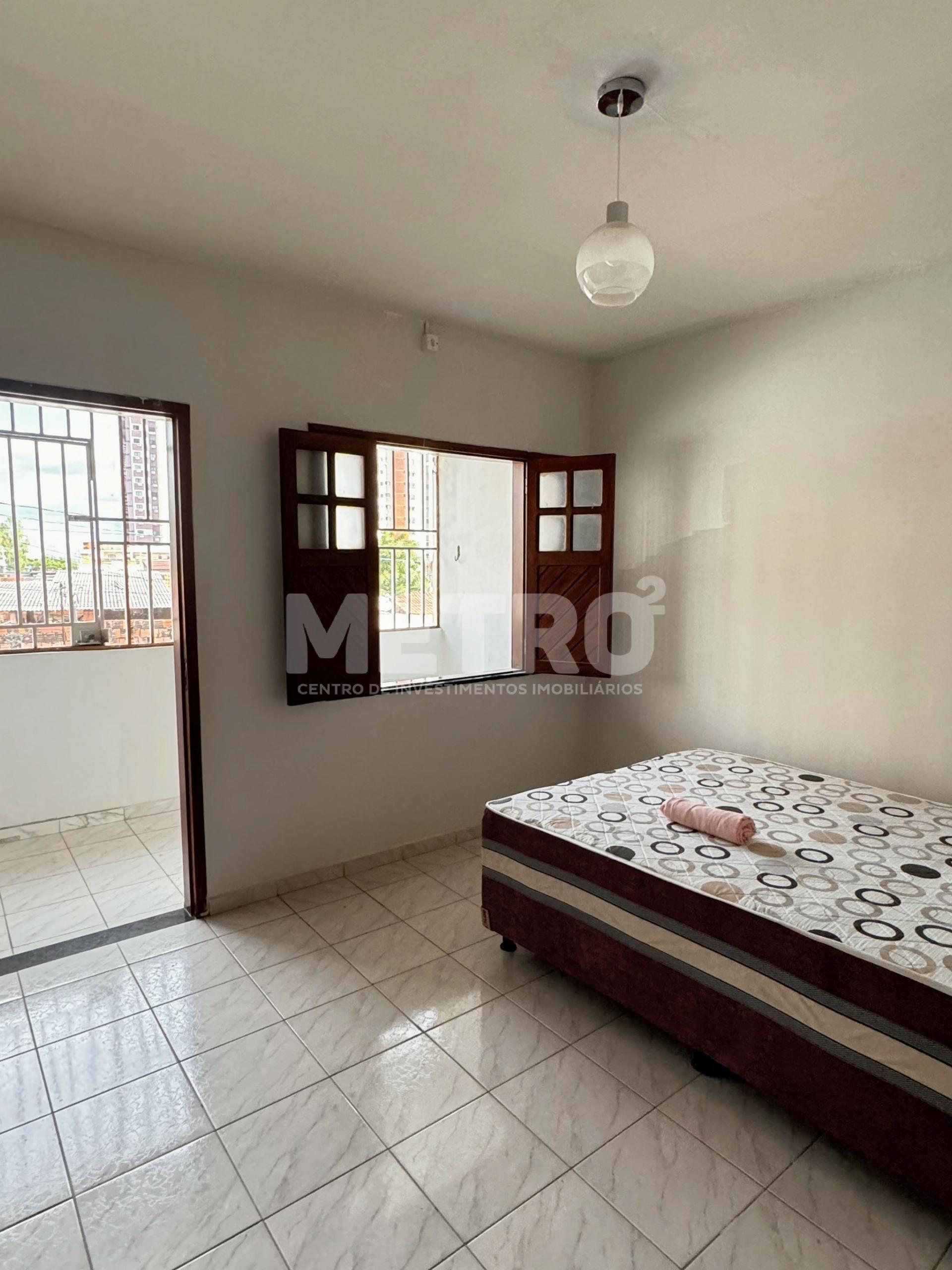 Loja-Salão para alugar com 4 quartos, 145m² - Foto 2