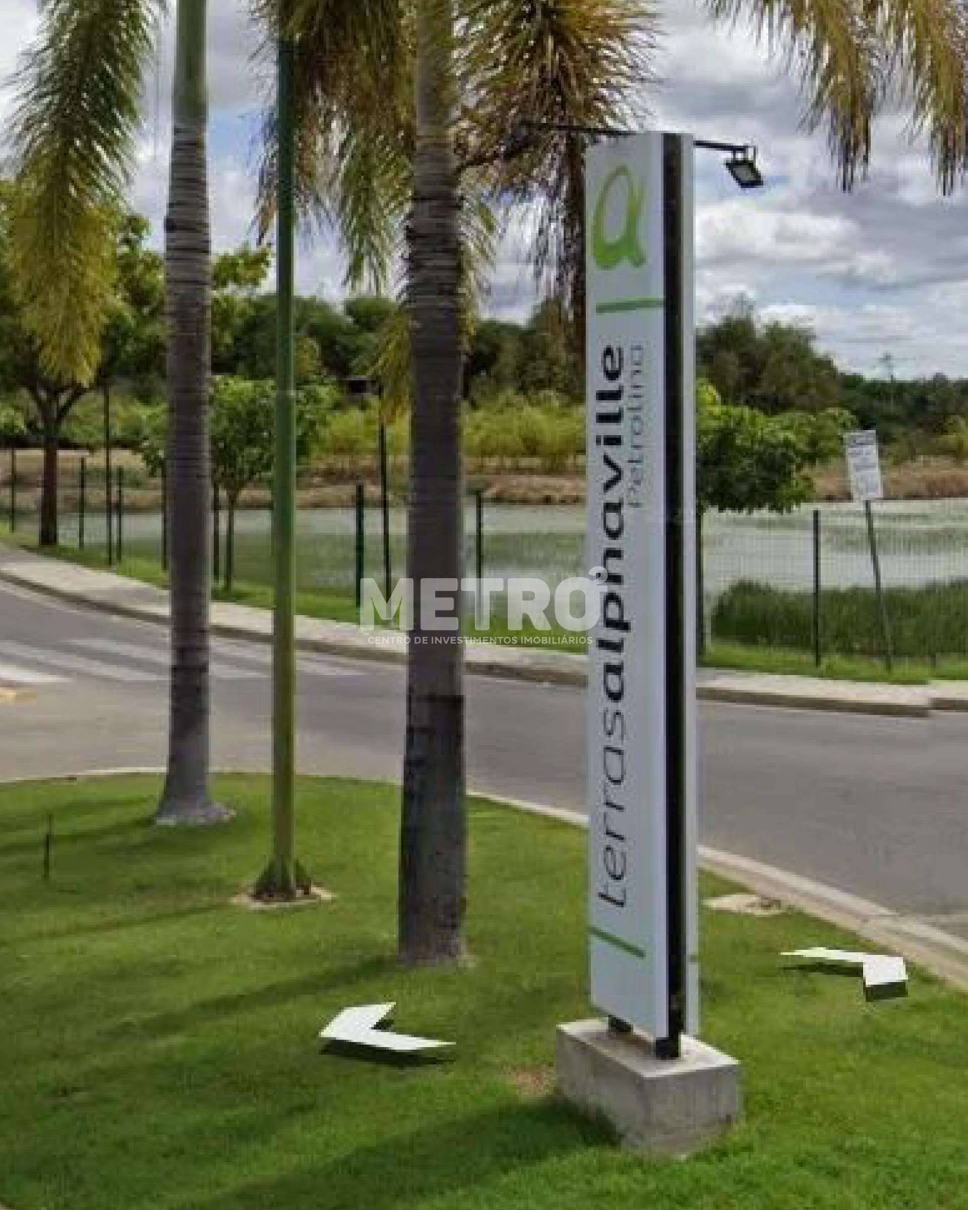 Terreno com 510m  aproximados a venda no Alphaville Petrolina