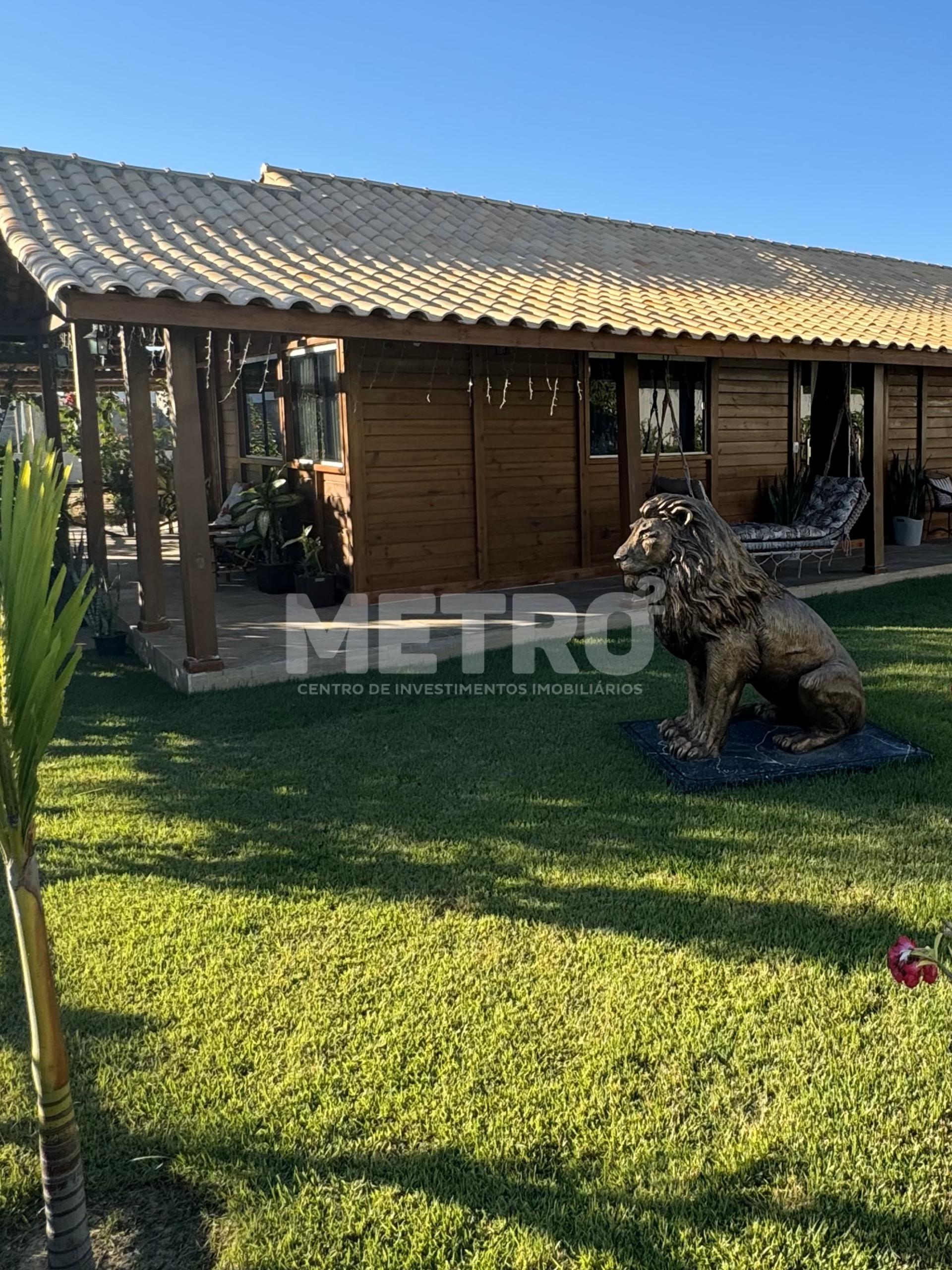 Casa à venda, no Brisas do Rio com Três quartos,  piscina, jar...