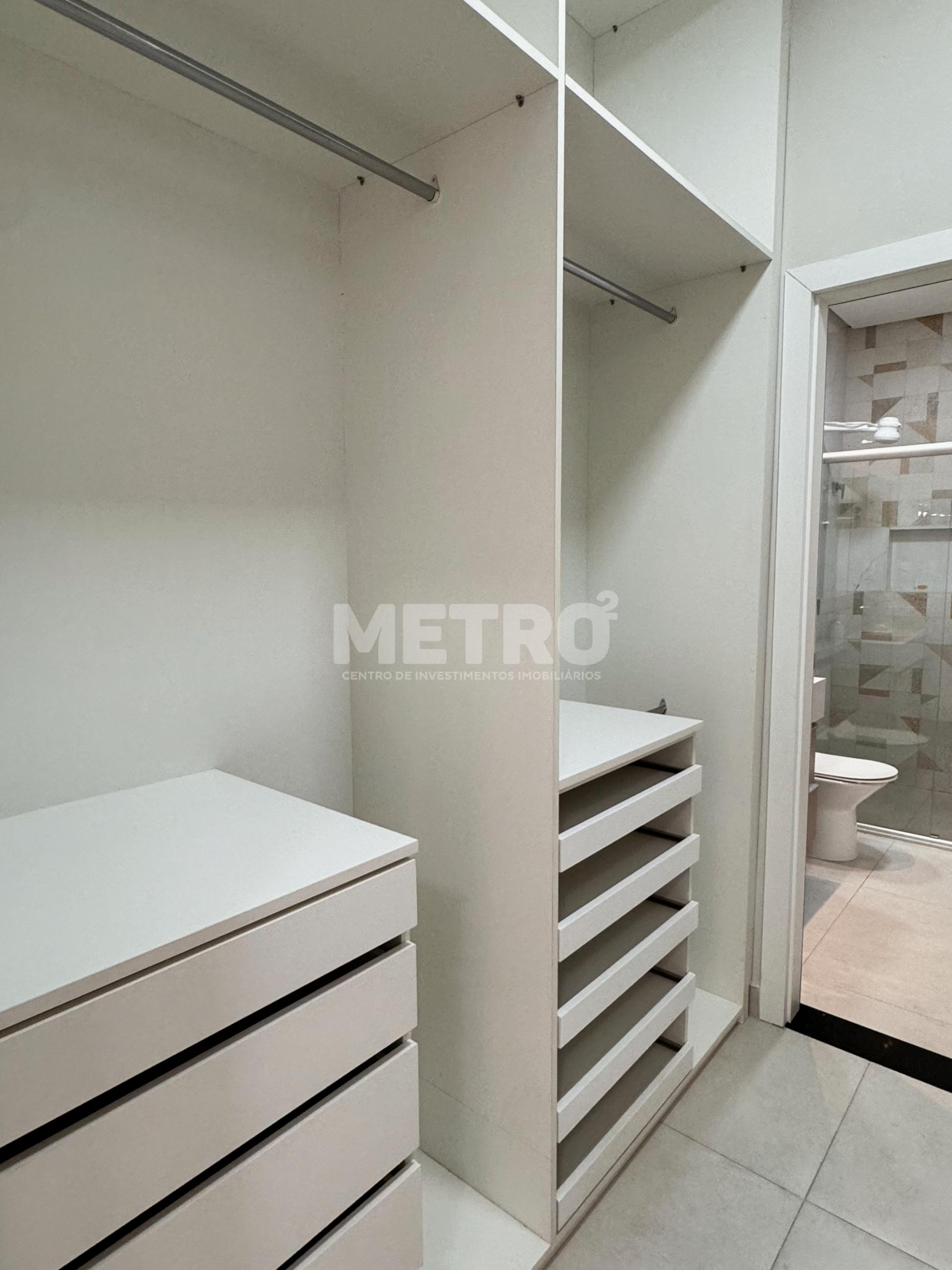 Casa de Condomínio para alugar com 2 quartos, 180m² - Foto 11