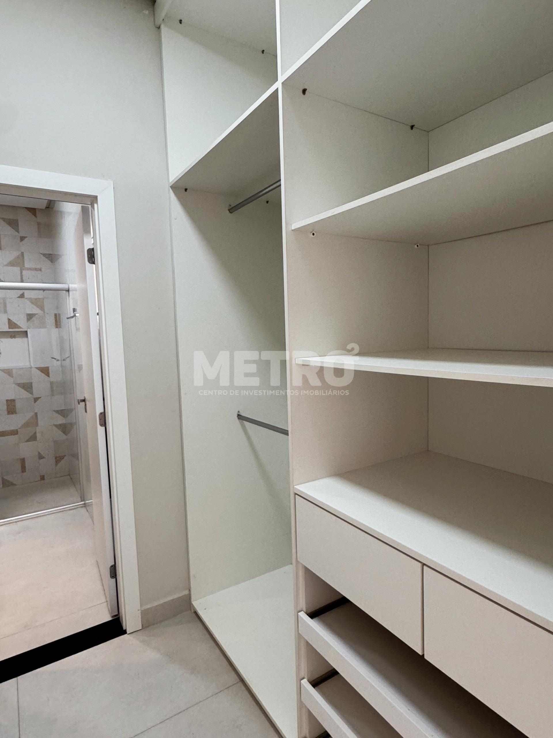 Casa de Condomínio para alugar com 2 quartos, 180m² - Foto 12