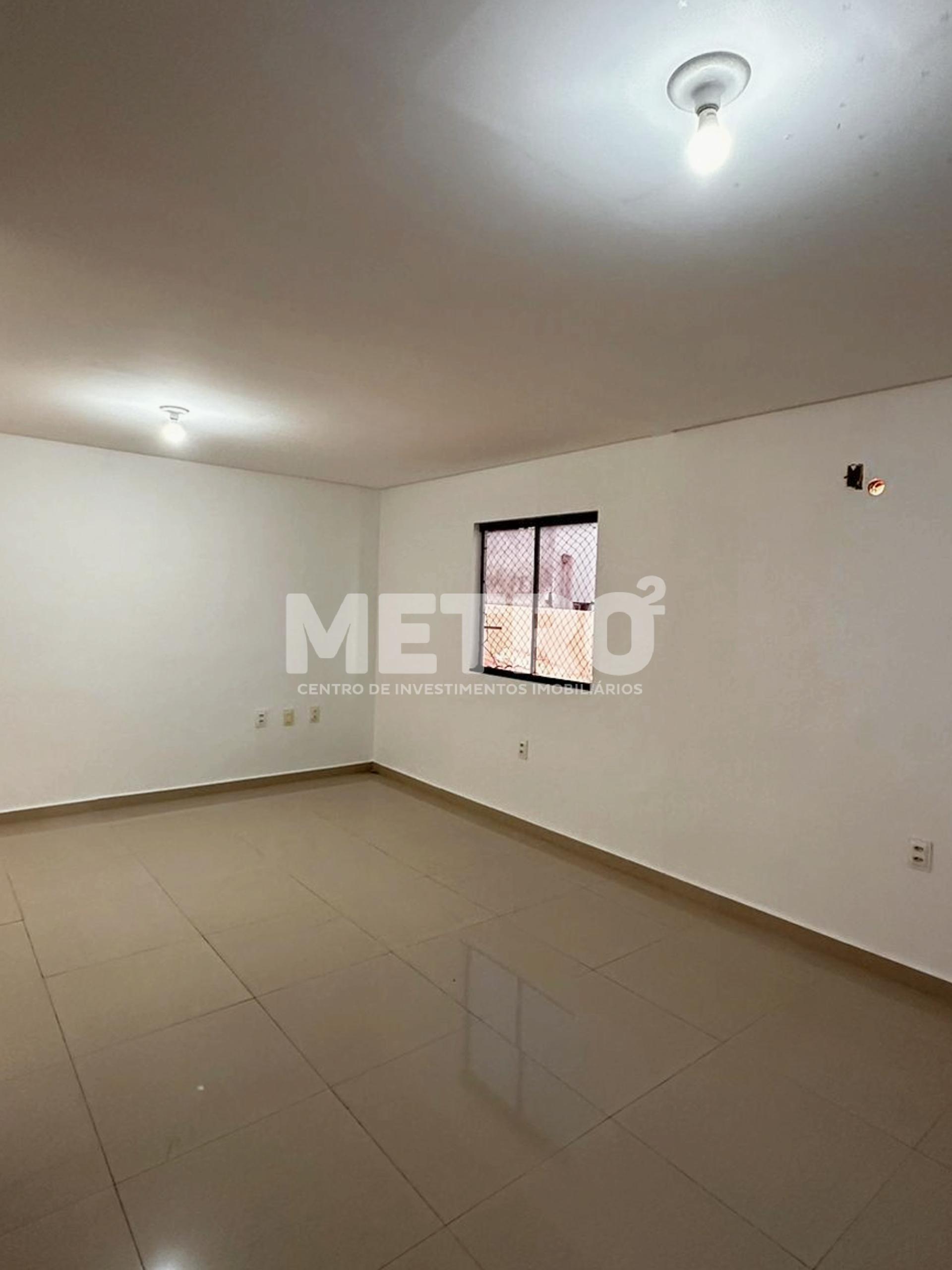 Casa à venda com 2 quartos, 230m² - Foto 15