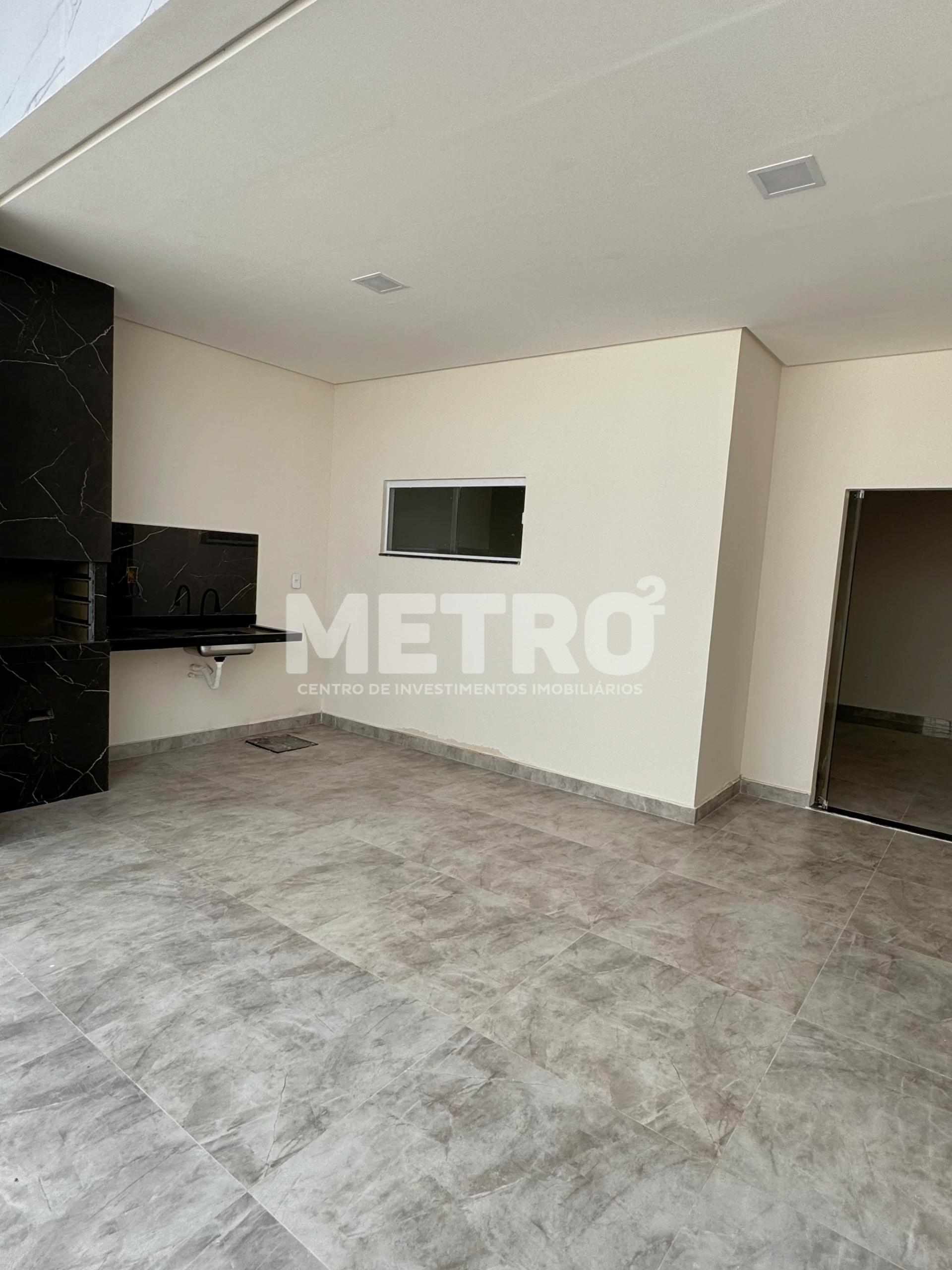 Casa à venda com 2 quartos, 122m² - Foto 1