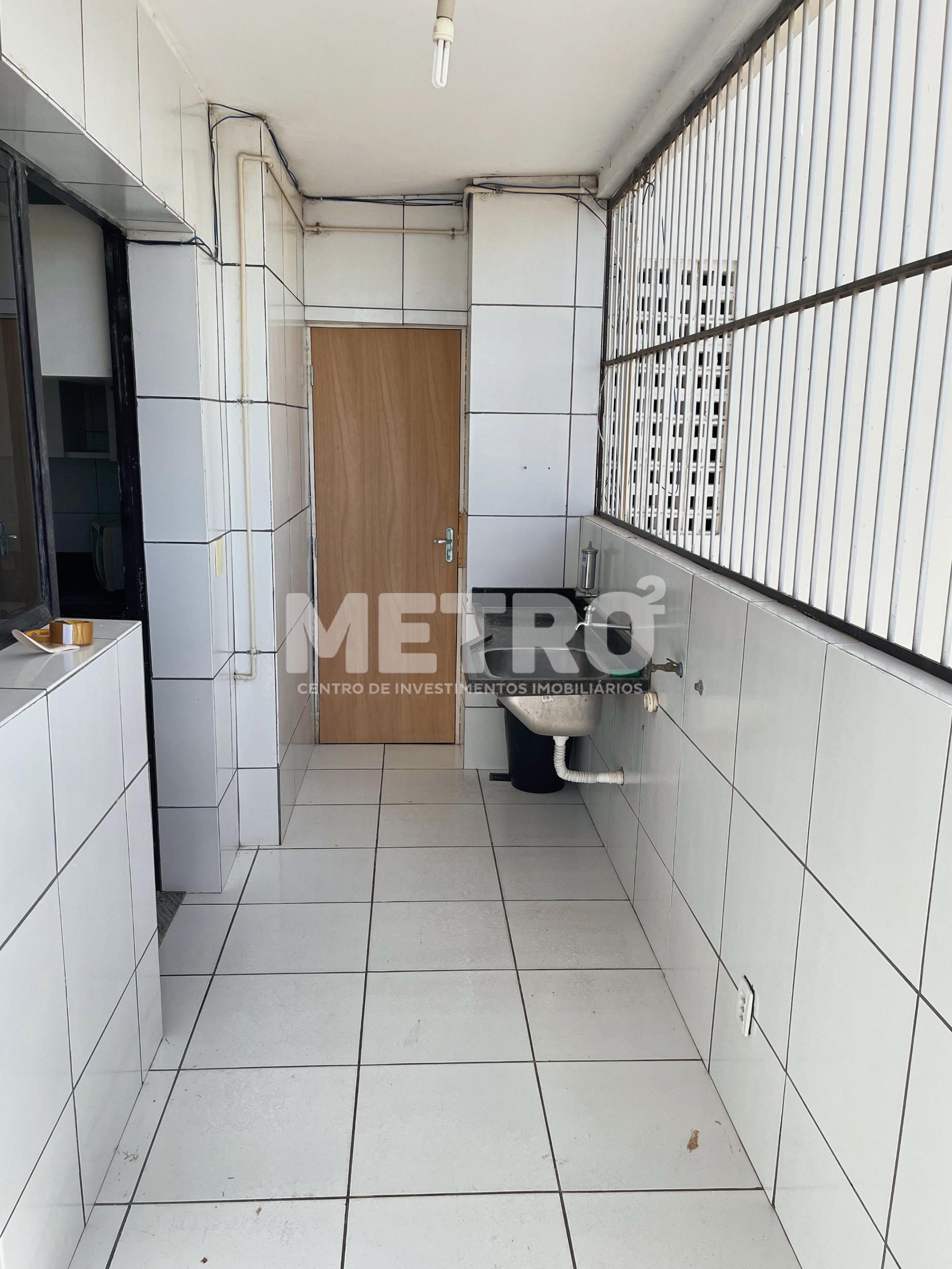 Apartamento para alugar com 2 quartos, 160m² - Foto 6