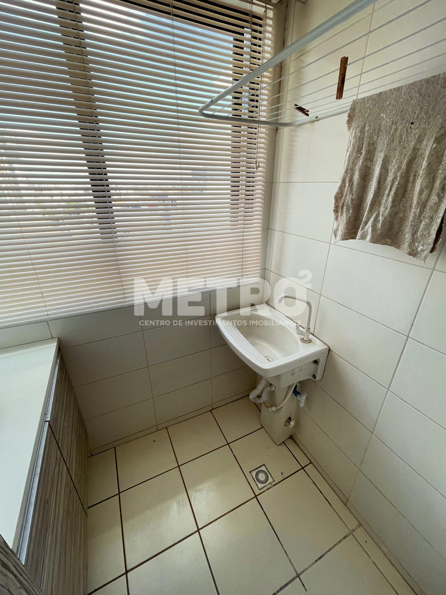 Apartamento para alugar com 2 quartos, 75m² - Foto 9