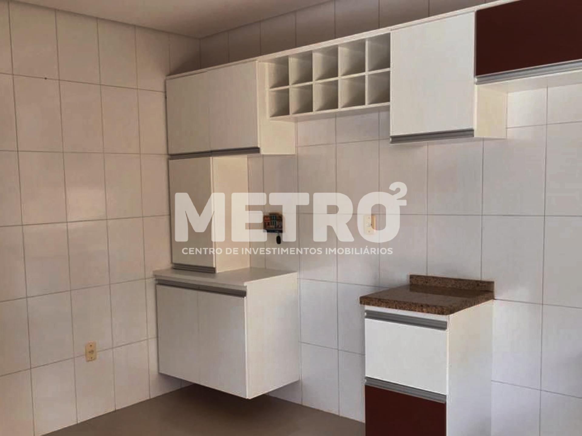 Casa para alugar com 1 quarto, 180m² - Foto 7