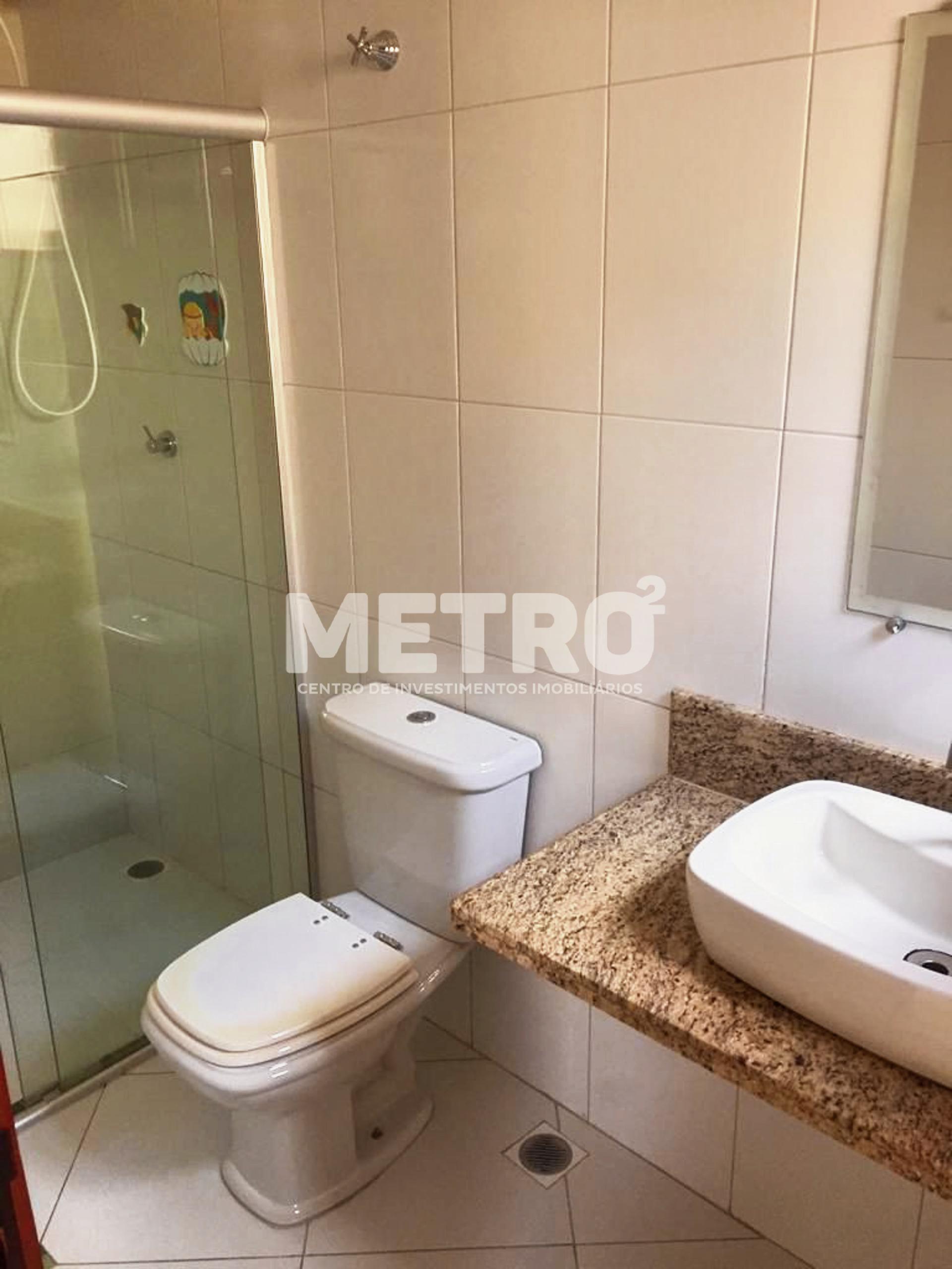 Casa para alugar com 1 quarto, 180m² - Foto 14