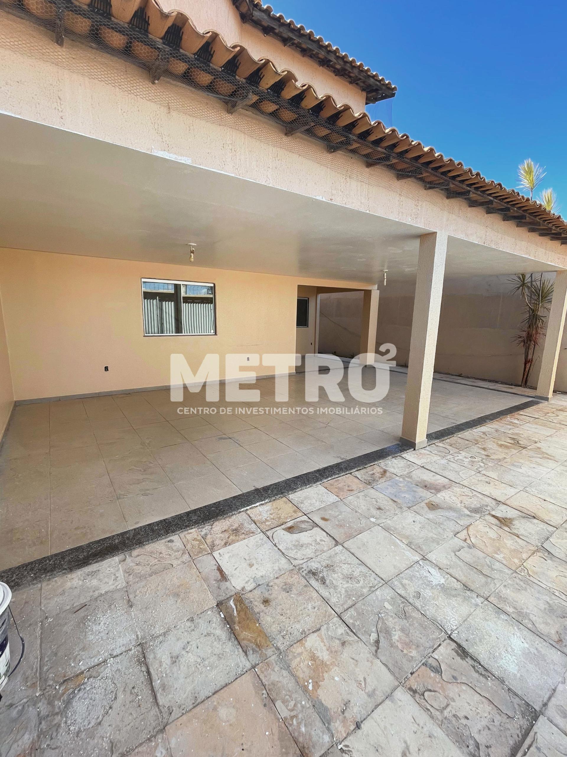 Casa para alugar com 2 quartos, 230m² - Foto 1