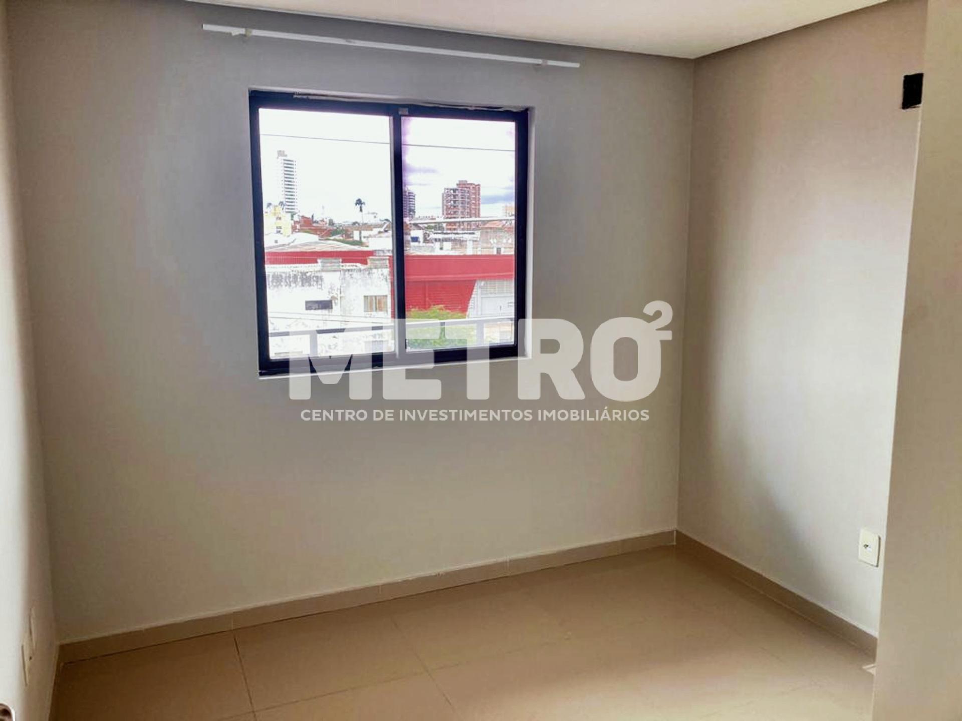 Apartamento para alugar com 1 quarto, 65m² - Foto 8