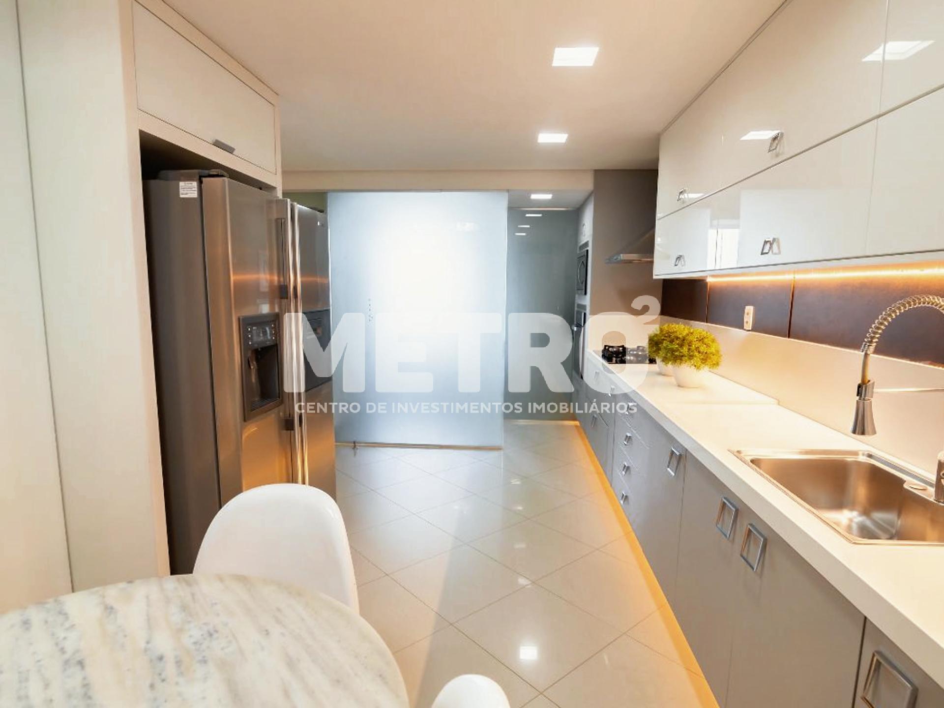 Apartamento para alugar com 3 quartos, 200m² - Foto 13