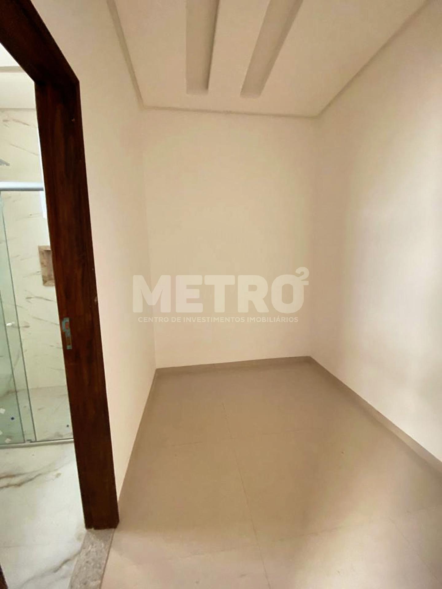 Casa à venda com 1 quarto, 160m² - Foto 3