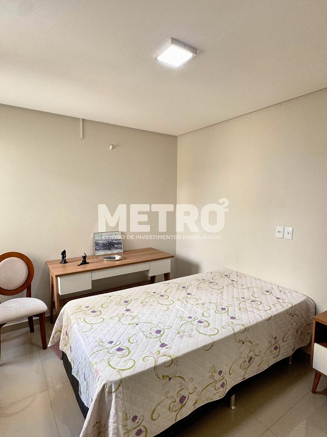 Casa de Condomínio para alugar com 2 quartos, 130m² - Foto 5