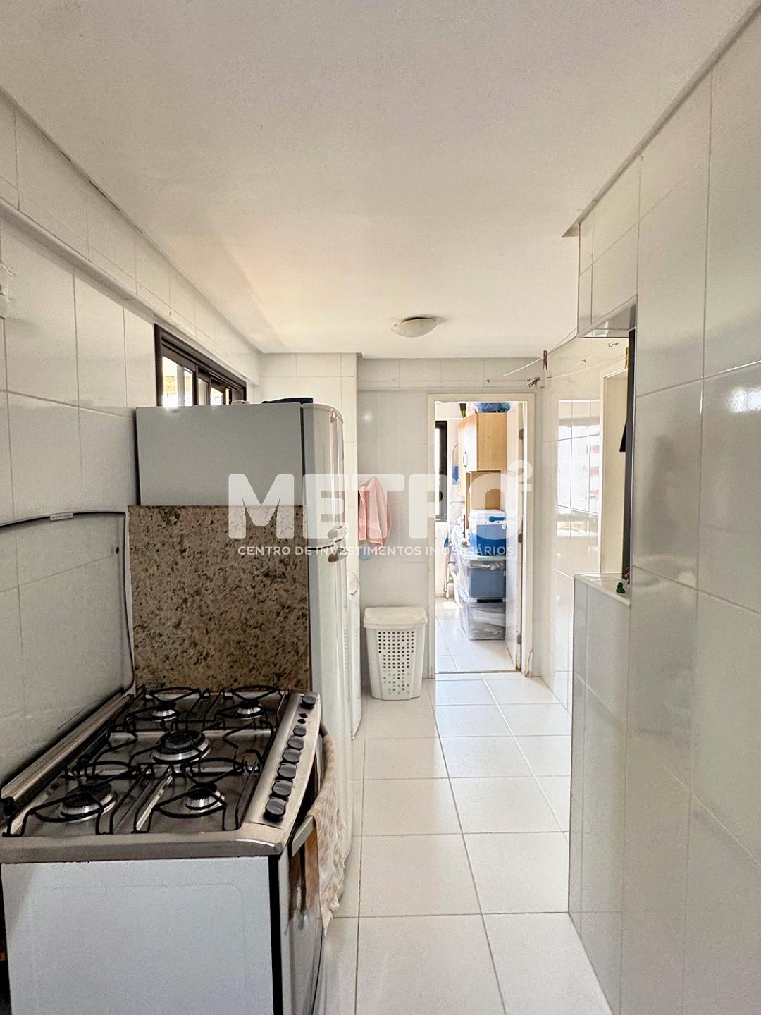 Apartamento à venda com 2 quartos, 100m² - Foto 11