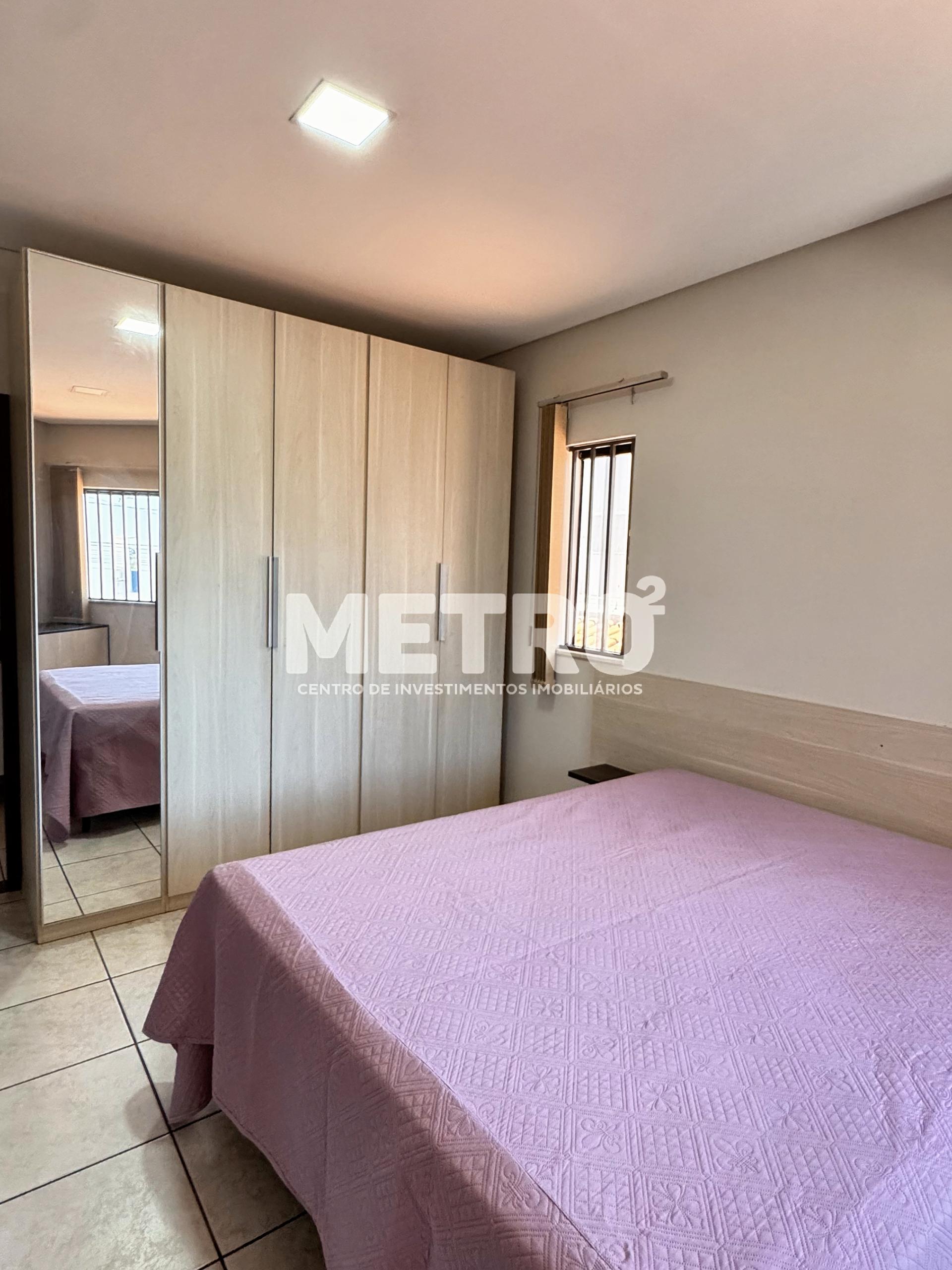 Casa à venda com 2 quartos, 220m² - Foto 4